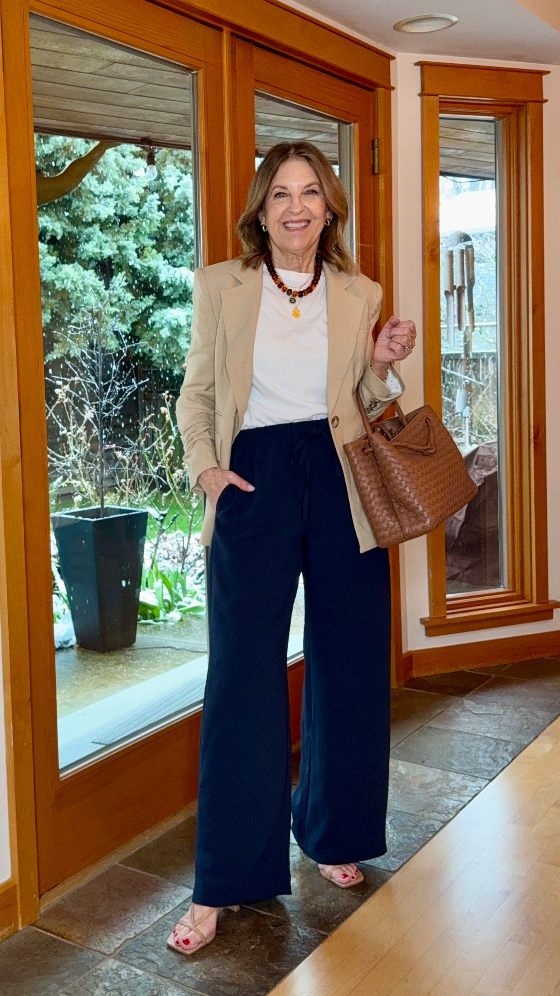 Love this blazer! Fits tts. 
Aritzia lodge pants fit tts. I’m wearing a size regular small for a roomy fit. 