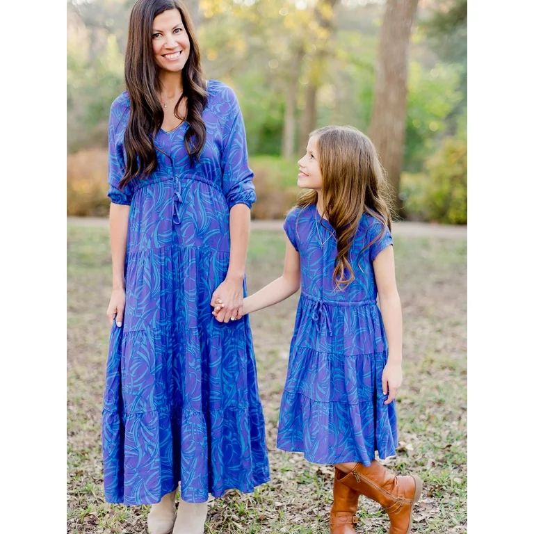 The Pioneer Woman Mommy & Me Printed Tiered Maxi Dress, Womens | Walmart (US)