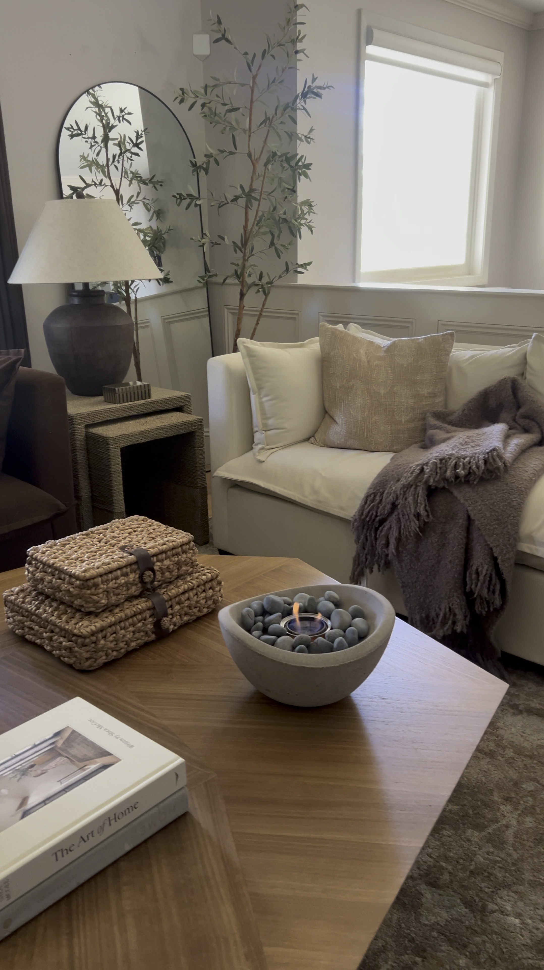 If you don’t have a big budget to switch out your decor for the season, my biggest design advice is changing out blankets and pillow covers. You can have an entirely new vibe by doing this alone. @Wayfair has such a great selection of blankets and pillows for the season.

#wayfair #wayfairpartner #ad #onlyatwayfair @wayfair

#LTKSeasonal #LTKVideo #LTKHome