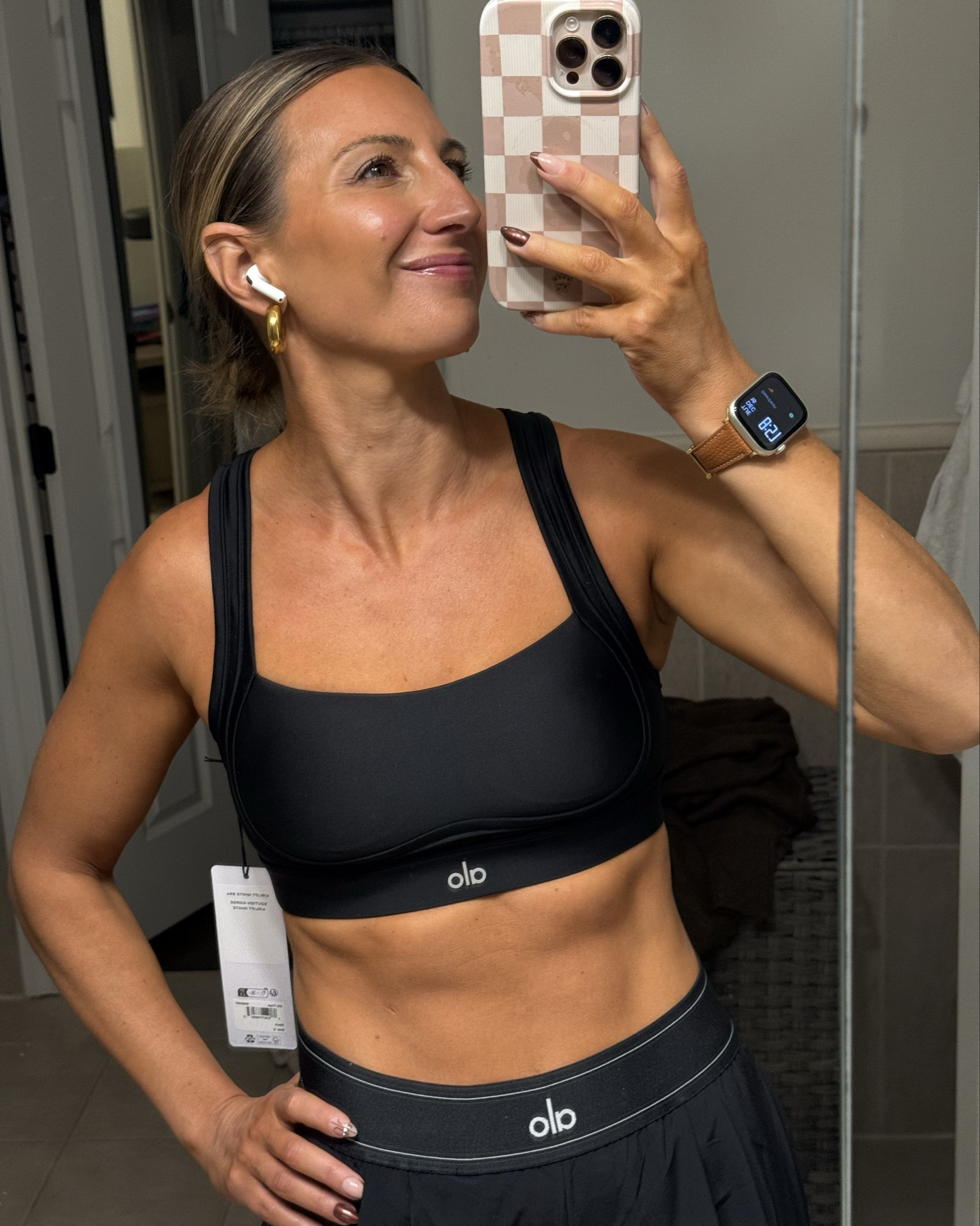Self tanner and new alo set what could be better?!! Small bra small (4/6) pants regular lengthh

#LTKActive #LTKselfcare #LTKBeauty