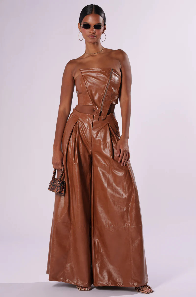 LOOK BACK AT IT WIDE LEG TROUSER | AKIRA