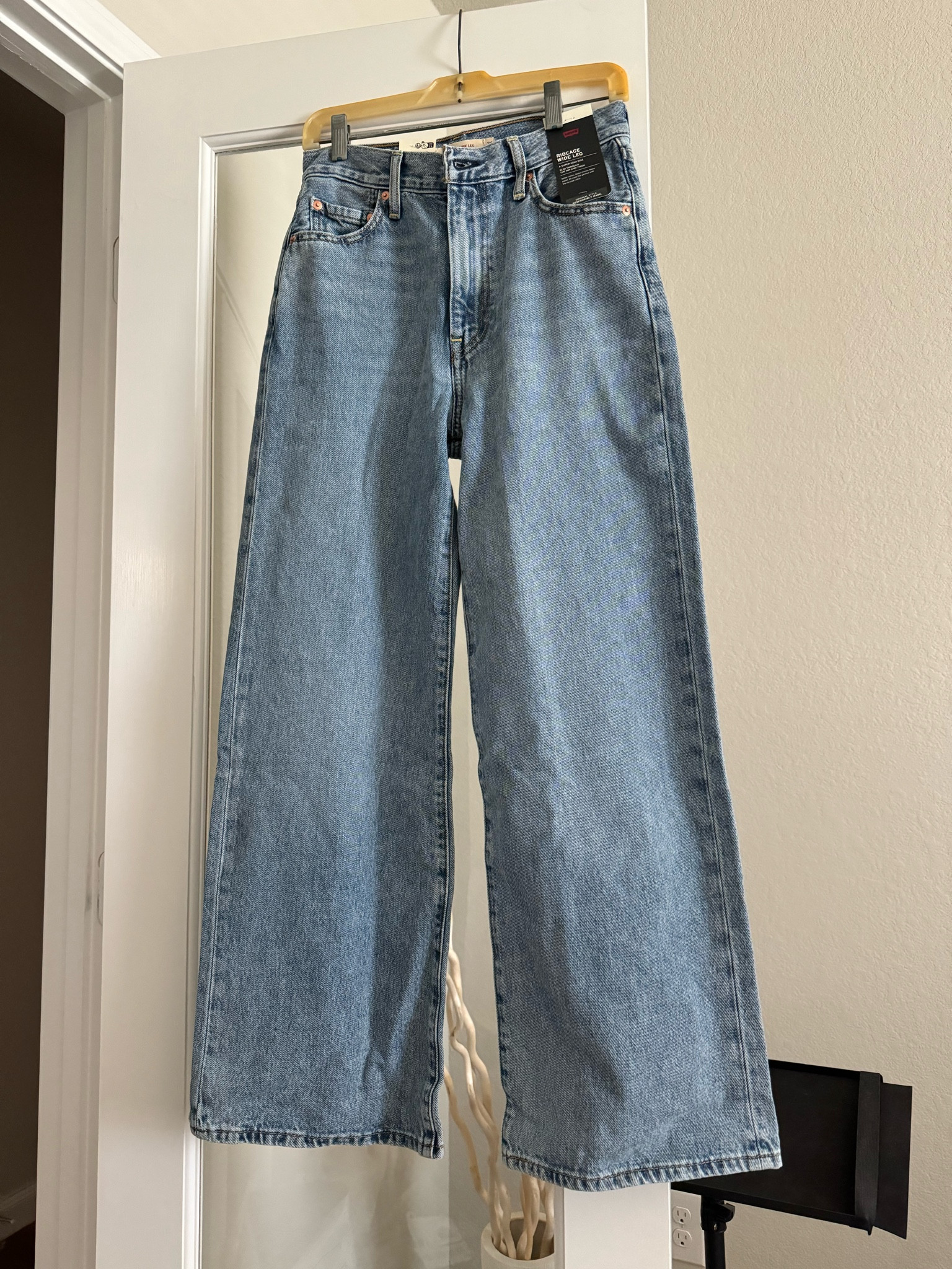 Jeans under $100

Levi’s women’s ribcage wide leg jeans 

Just got these in and they are perfect for Fall! True to size - come in different lengths 

I got the 26 x 30 in color Far and Wide (pictured) as well as Polar Perimeter 

I like how it’s more fitted in the waist which gives you definition and looser throughout

These pair well with sneakers, flats, boots , clogs etc to dress up or down for Fall

Fall outfit essential 

Jeans 

Wide leg jeans 
#ltkstyletip #ltkover40

#LTKStyleTip #LTKFindsUnder100 #LTKSeasonal