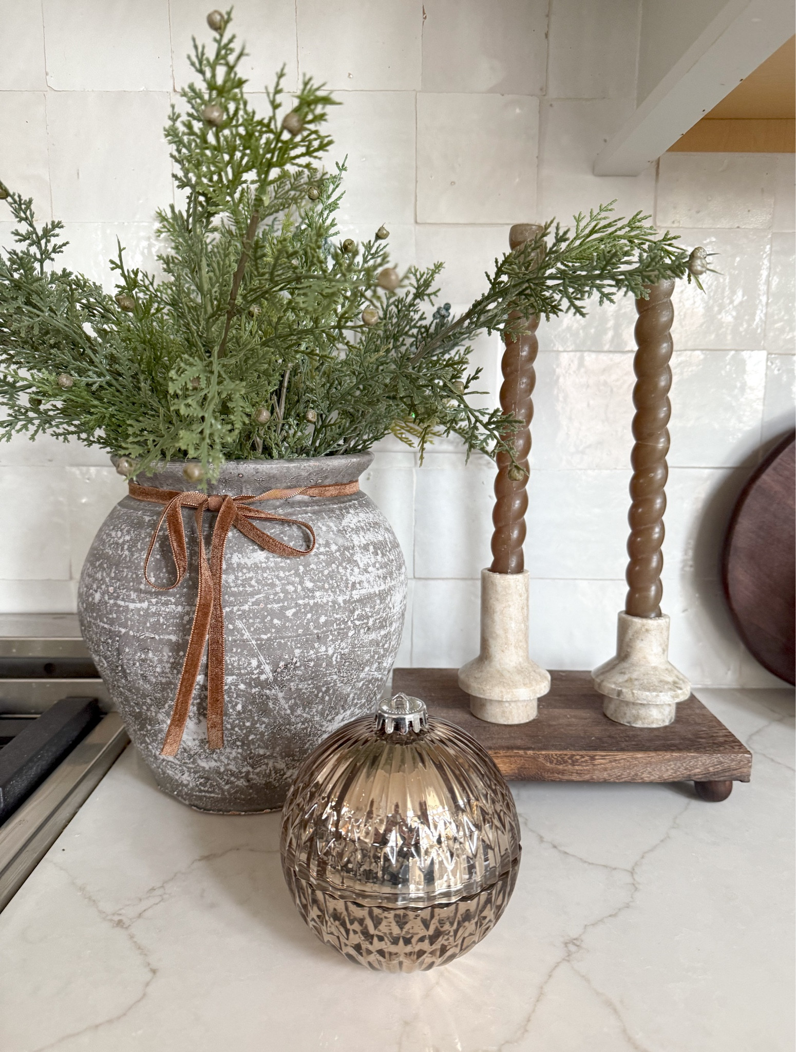 Loving the warm brown toned vignettes! 🤎

counter style, console style, pottery barn dupe, ornament candle, tapers, candlesticks, marble, counter riser, old world vase, holiday, stems, ribbon, cutting boardd

#LTKSeasonal #LTKHoliday #LTKHome