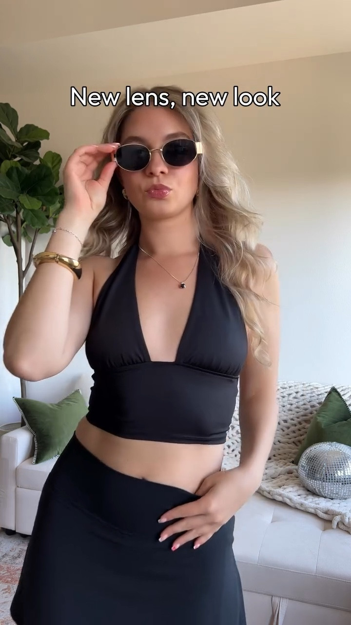 Wish your sunnies could pick your outfit for you? 😎 

Sunnies | @fozonoeyewear 

Outfit details on my LTK | Melinaxzay

#fozonoeyewear #sunglasses #eyewear #classystyle