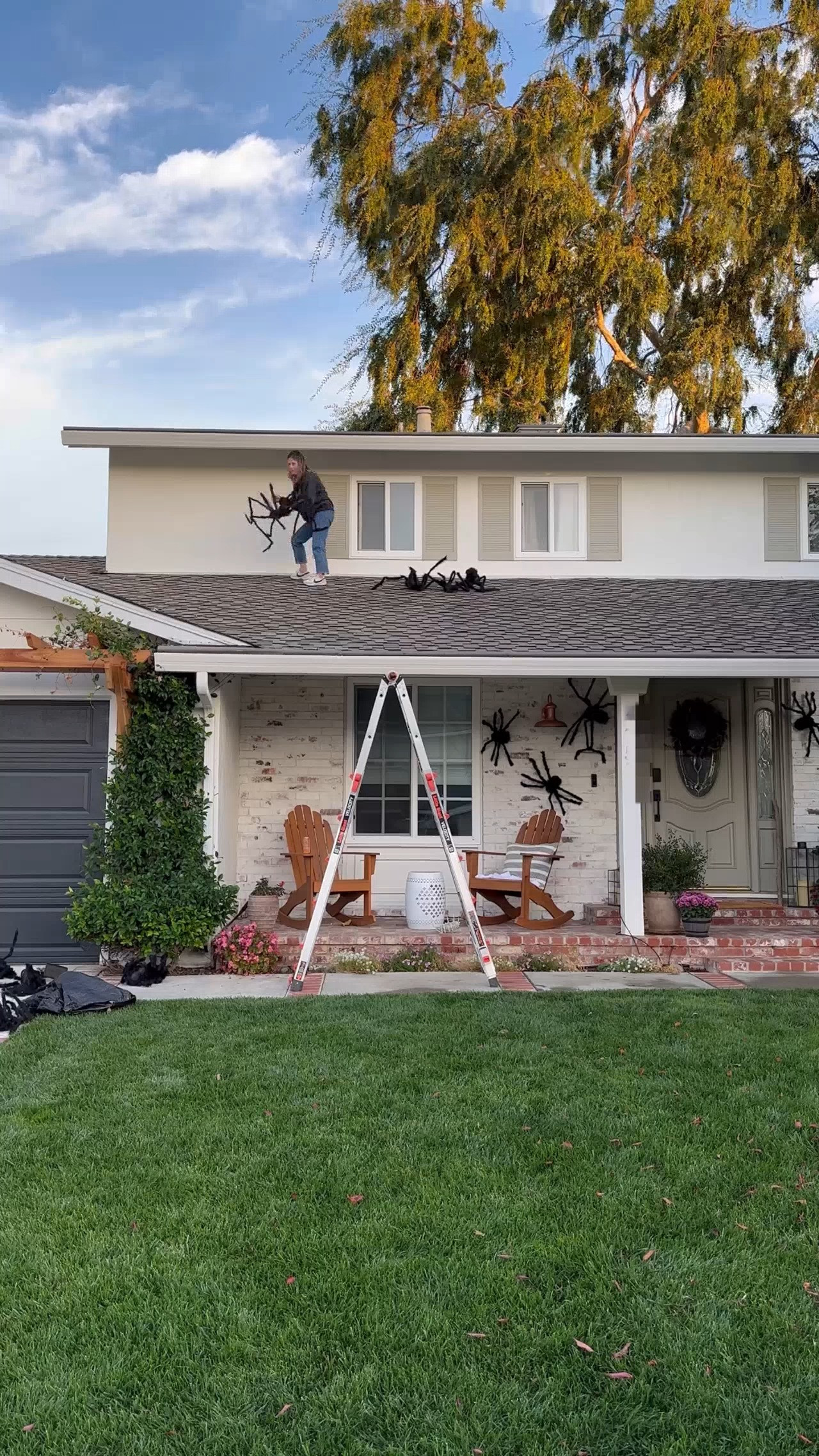 My favorite way to decorate outside for Halloween 🎃 

 #LTKSeasonal #LTKHome