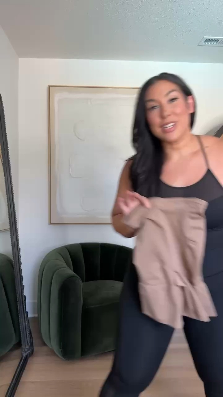 You all know i loveeee a snatched moment!! these from fabletics are so good!! 

fabletics, shapewear, midsize fashion, summer fashion, smoothing

#LTKootd #LTKMidsize #LTKgrwm