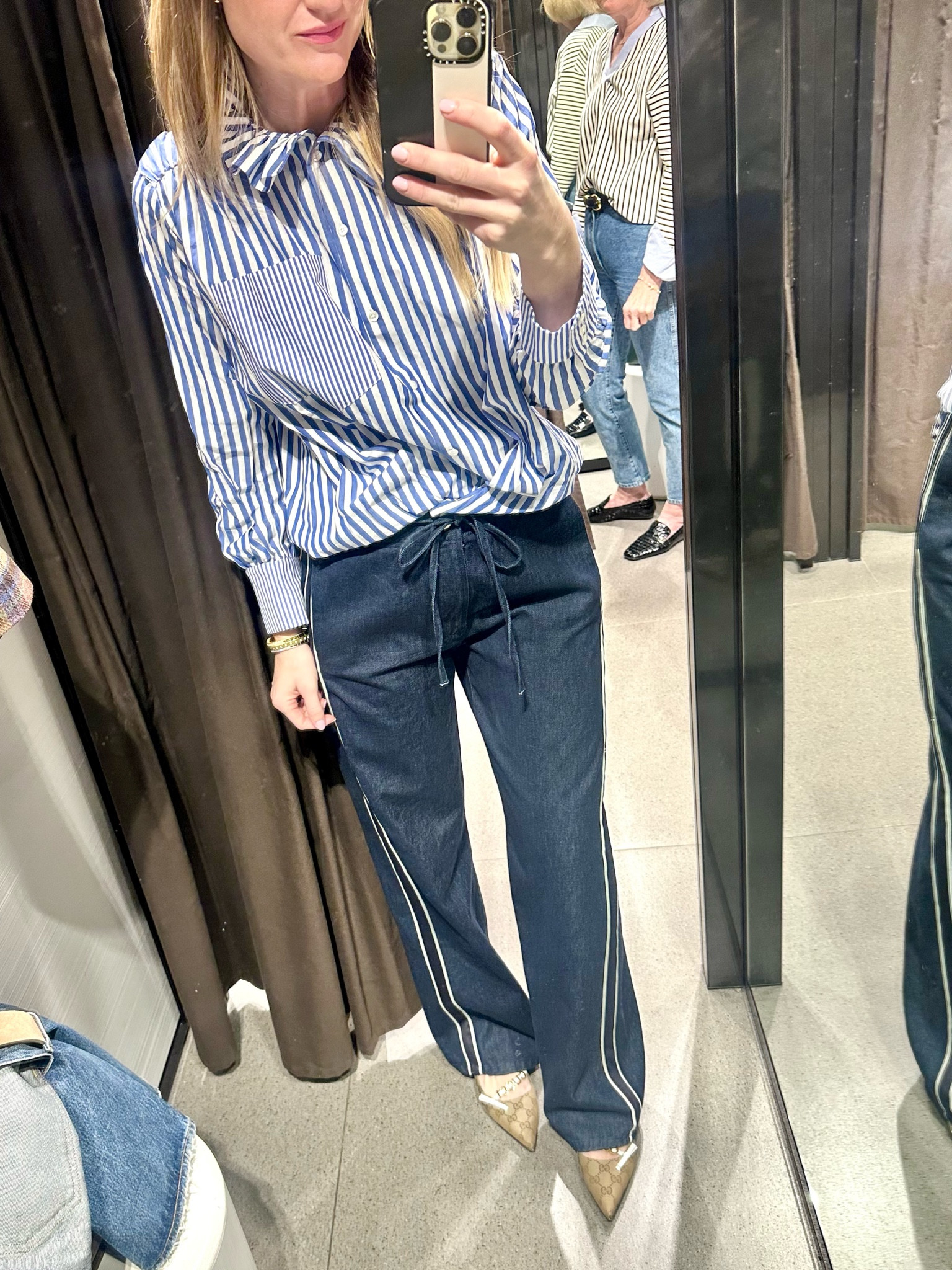 Zara pants wearing size 6medium