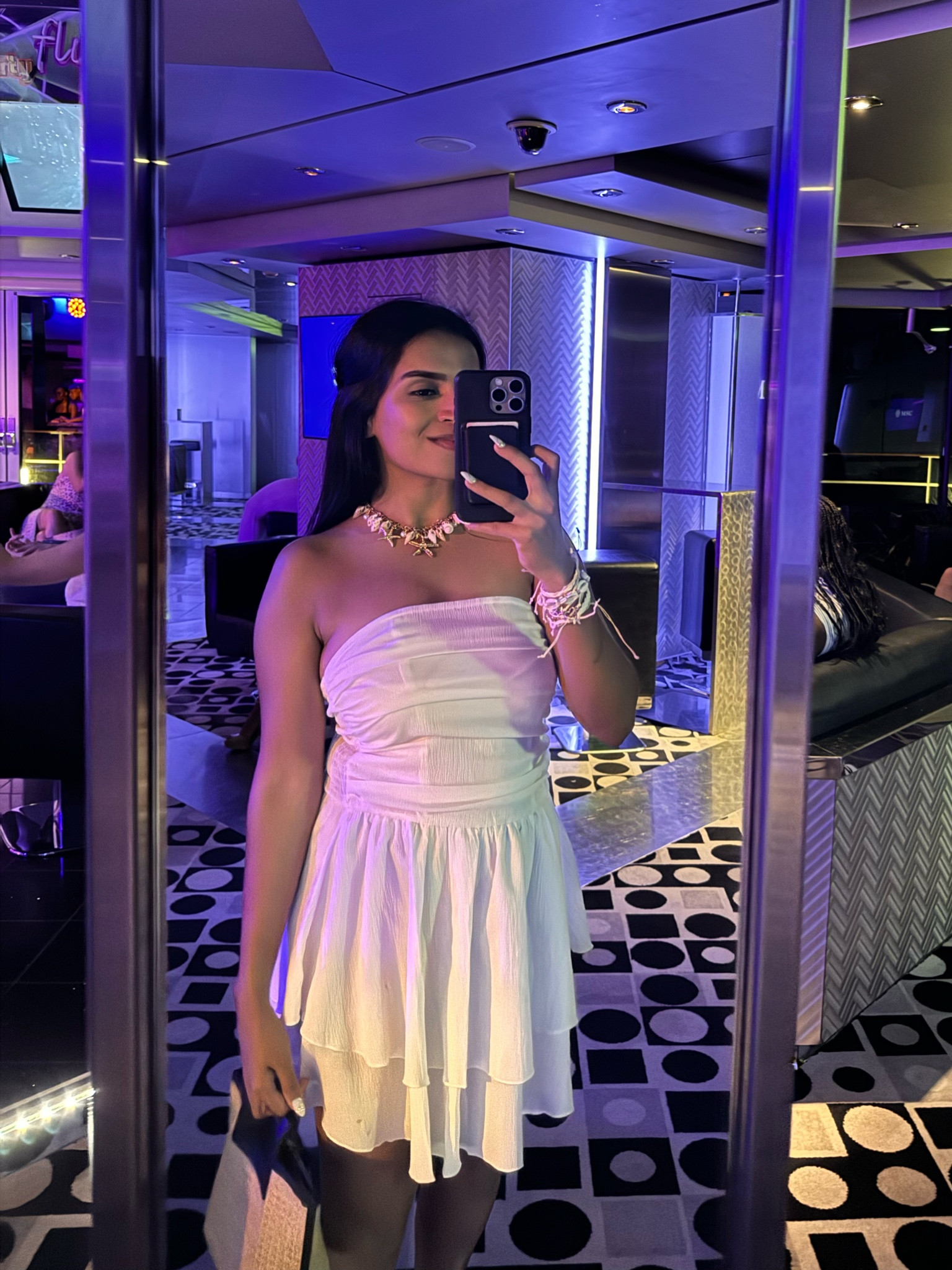 White tube dress! Beach vacation outfit inspiration! Cruise outfits inspo! 🛳️🌅🏝️

#LTKHoliday #LTKTravel #LTKSwim