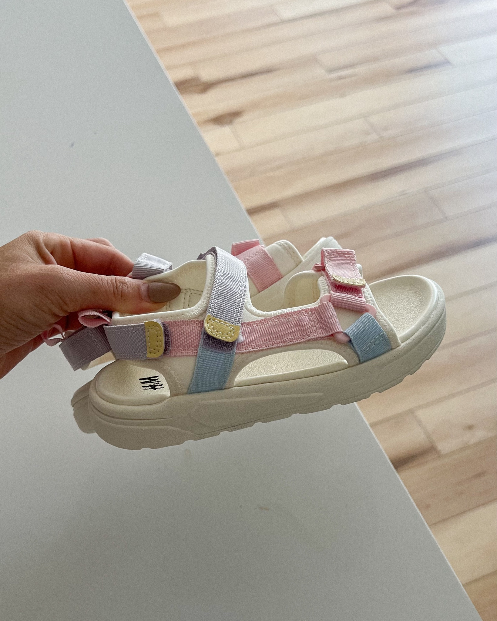 comes in 3 different colors! the perfect kids sandal for the summer! #kidsshoes #kidssandals #girlssandals #unisexsandal #unisexshoe #shoes #kidsshoes #girlsshoe #littlegirl #girl #summerwear #summerfashion

#LTKShoeCrush #LTKSeasonal #LTKKids