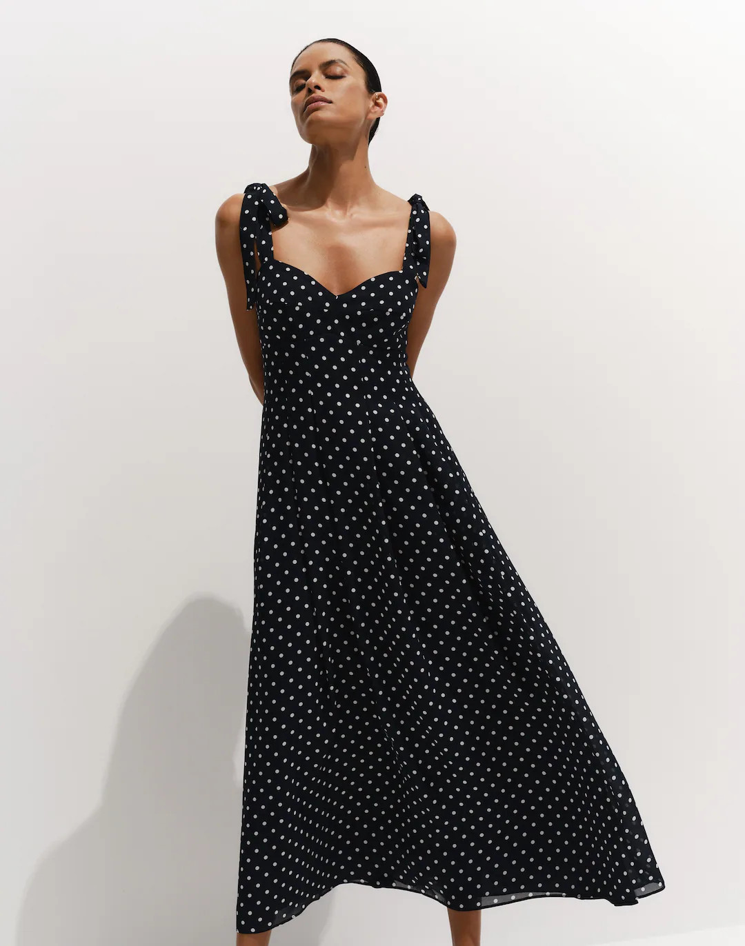 Pleated Sweetheart Midi Dress in Polka Dot | Madewell