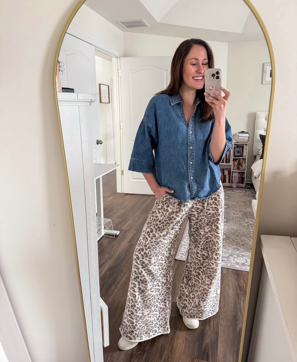 Wide leg leopard trouser pants that are actually sweatpants. 10/10, no notes 🤌🏻

#LTKootd #LTKmomlife