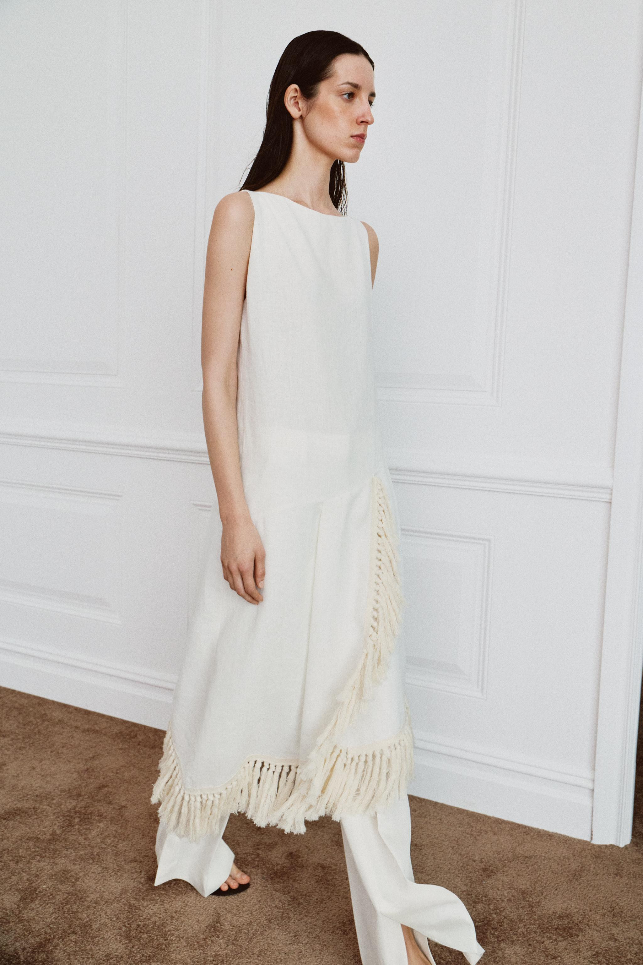 ZARA WOMAN COLLECTIONMidi dress with main fabric made of linen yarn. Boat neck and sleeveless des... | Zara US