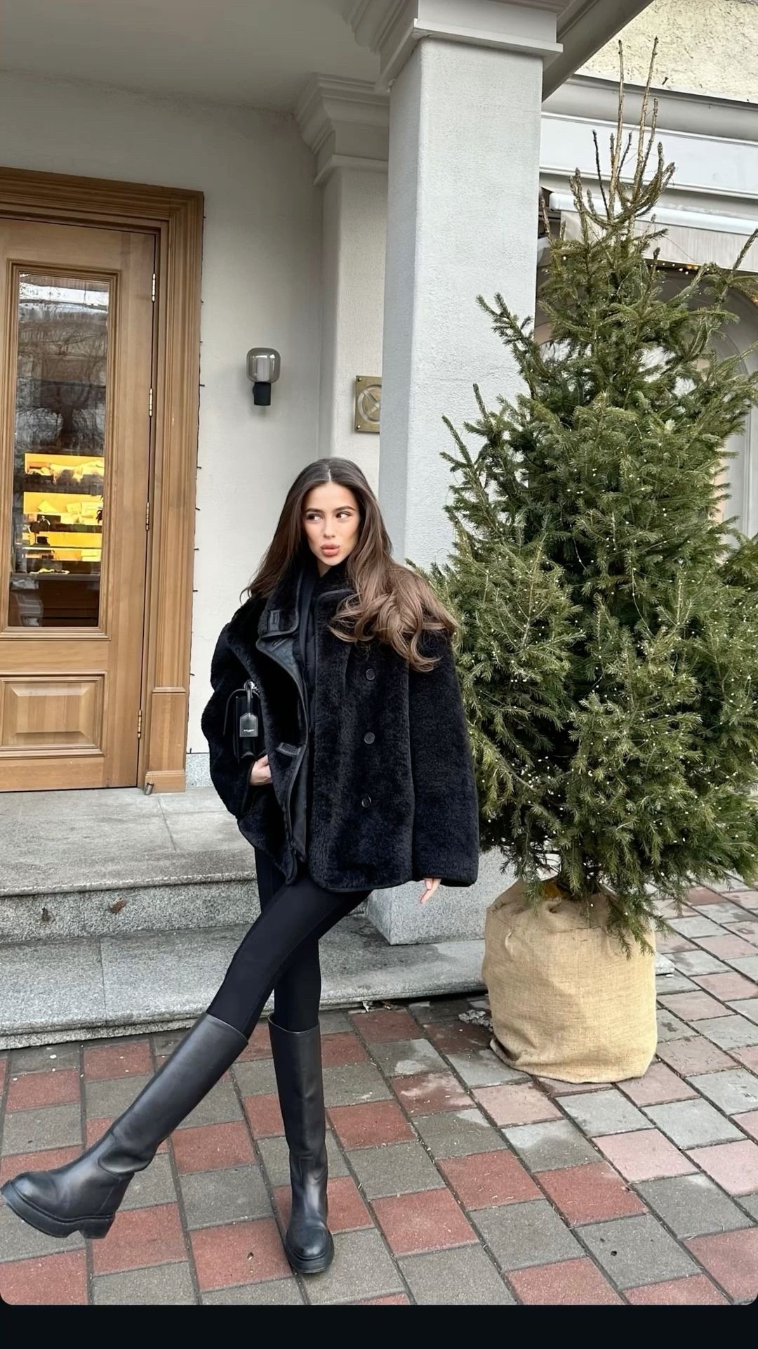 the perfect weekend cozy outfit for the late fall and winter! perfect cold weather outfitt

#LTKSeasonal #LTKStyleTip #LTKHoliday