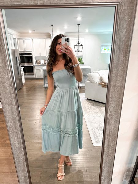 Amazon sage midi dress - wearing size small! 