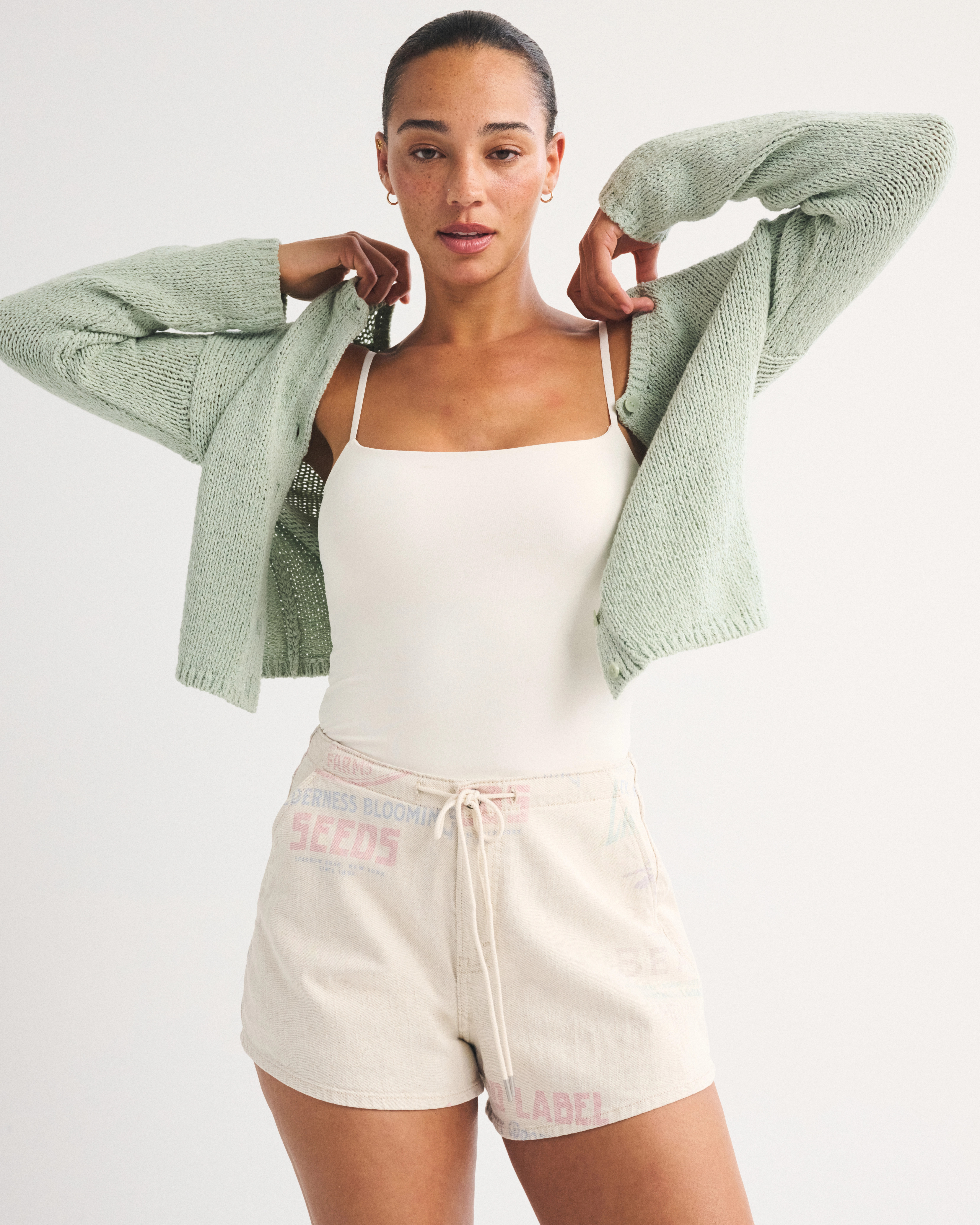 Curve Love High Rise Linen-Blend Denim Short | Abercrombie & Fitch (US)