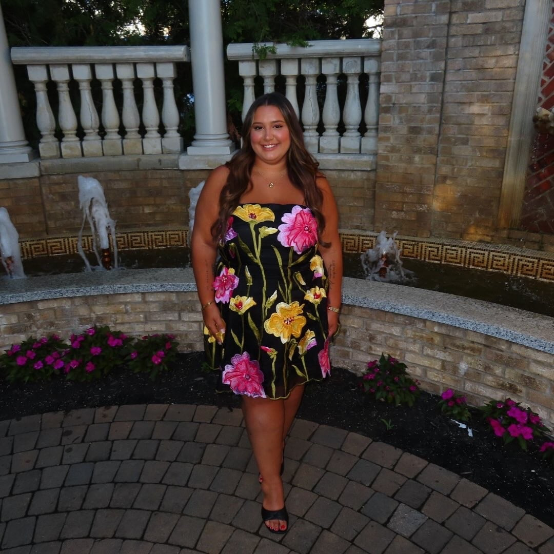 Been a while but still in my @nuuly girl era ✨♻️ 

Celebrated my future brother and sister in law last weekend with such a gorgeous party I just had to have something fun in the rotation and flower power was the mood 🌸🌺🌻

Comment ‘💐’ for $30 off your first month! We still have another month left of summer and plenty of ‘fits to style so take advantage! 

#LTKSeasonal #LTKStyleTip #LTKPlusSize