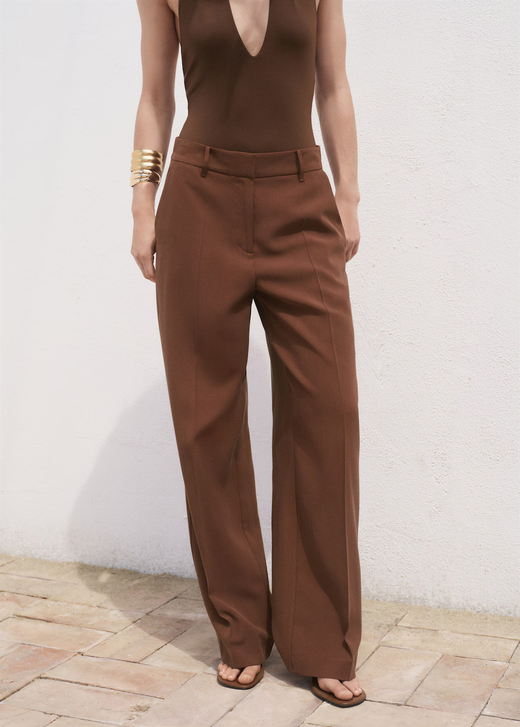 Straight mid-rise trousers - Women | MANGO Canada | Mango Canada