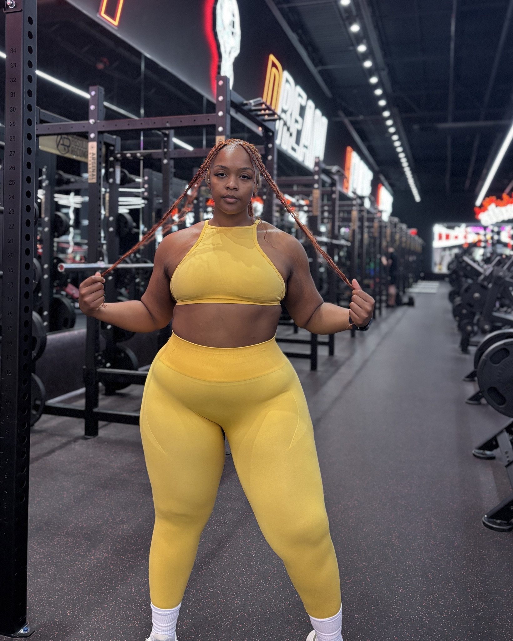 Women’s Best Set 💛💙

Define 2.0 Seamless High Neck Brackless Bra
Size - Large 
Color - Mango 

Comfort “10” Graphic Baby T-Shirt 
Size - XL 
Color - Rio Blue 

Define 2.0 Seamless Scrunch Leggings 
Size - XL 
Color - Mango 