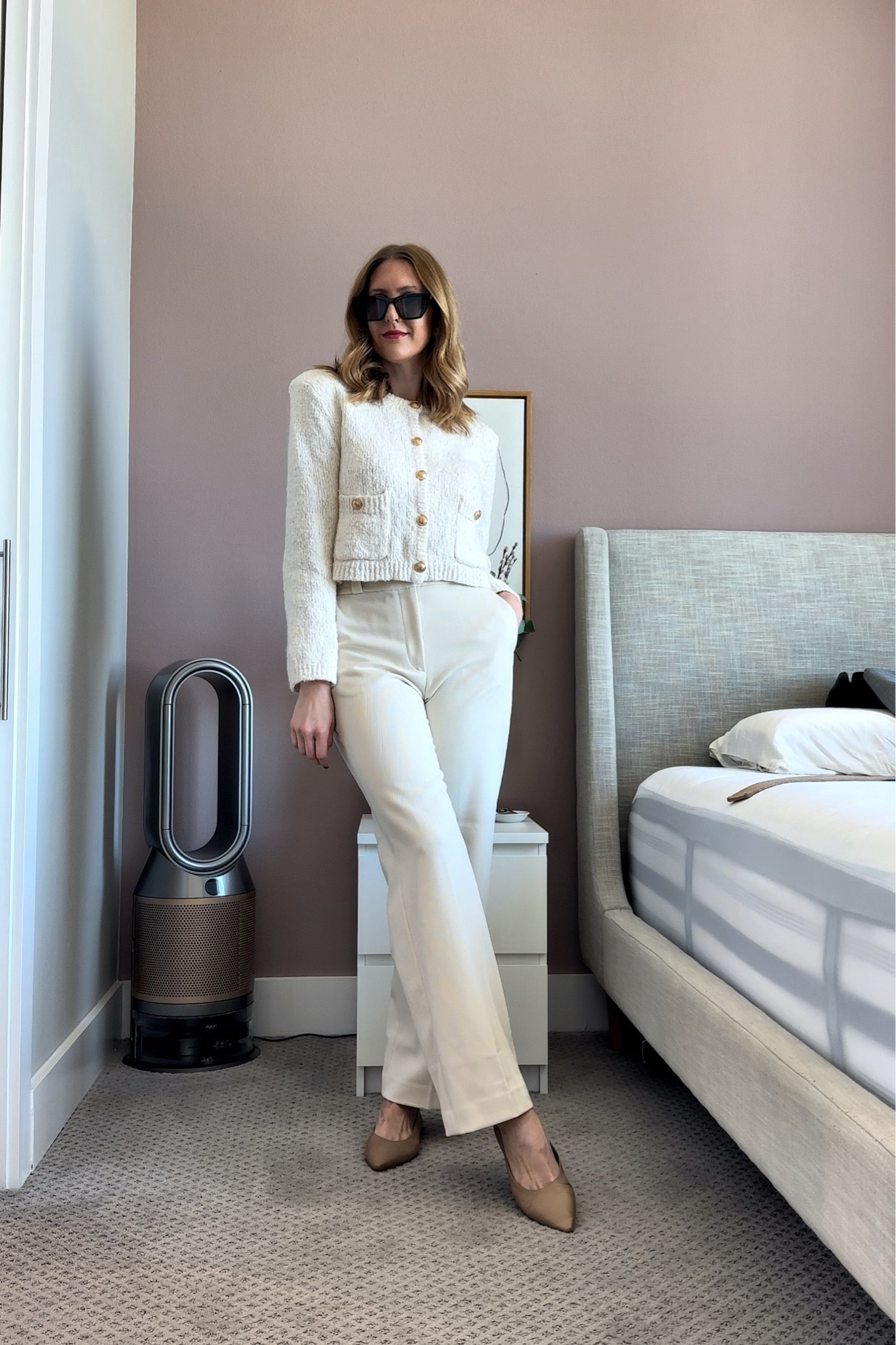 Business casual work style

#boucle #trousers #cream #monochromatic #nudeflats

#LTKworkwear #LTKstyletip #LTKfindsunder100