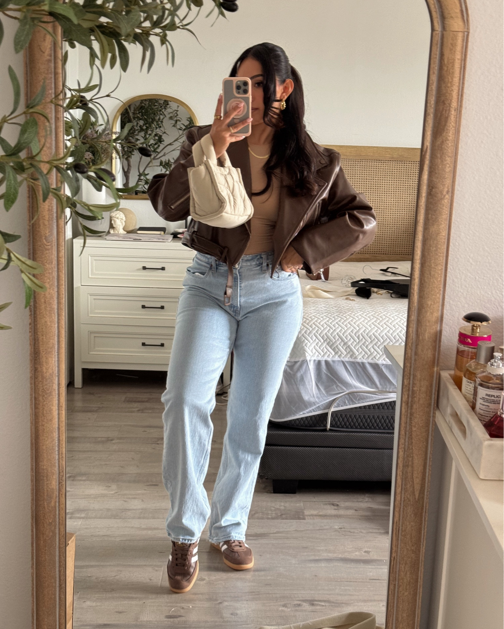 Cute casual fall outfit 🤎 wearing size 4 in jacket and size 28/6 in jeans and medium for the top! 

#LTKStyleTip #LTKShoeCrush #LTKSaleAlert