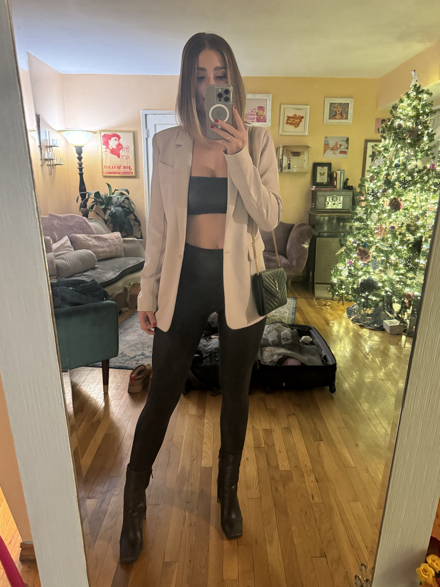 Leather leggings for a West Hollywood kinda night 

#LTKstyletip #LTKbeauty #LTKMostLoved