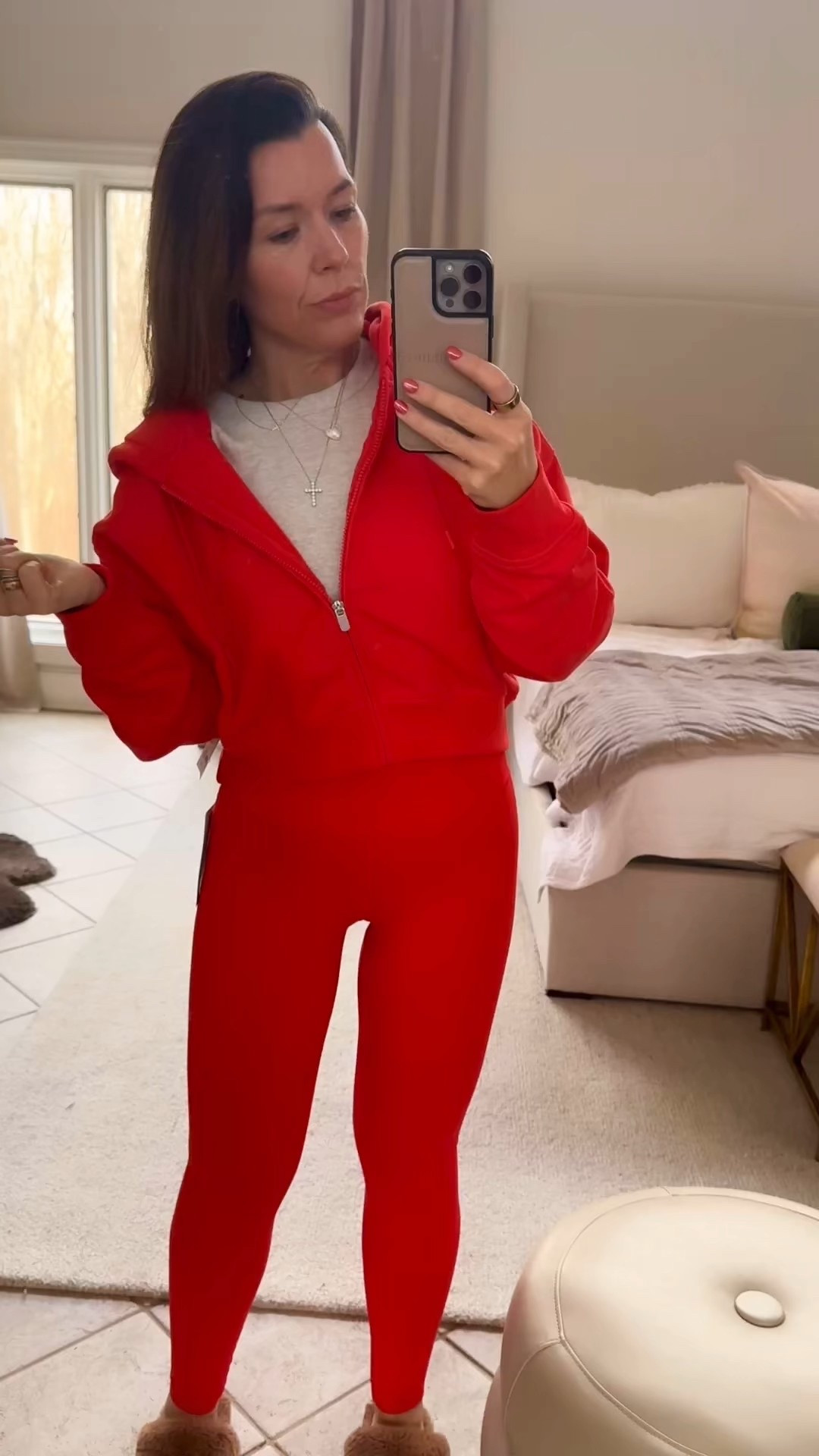 ❤️❤️❤️this cardinal red!!!! 🤩🤩🤩 big sale. Obsessed with the top full zip hoodie and the thumb holes are the best 🤗🤗🤗

#LTKOver40 #LTKSaleAlert #LTKootd