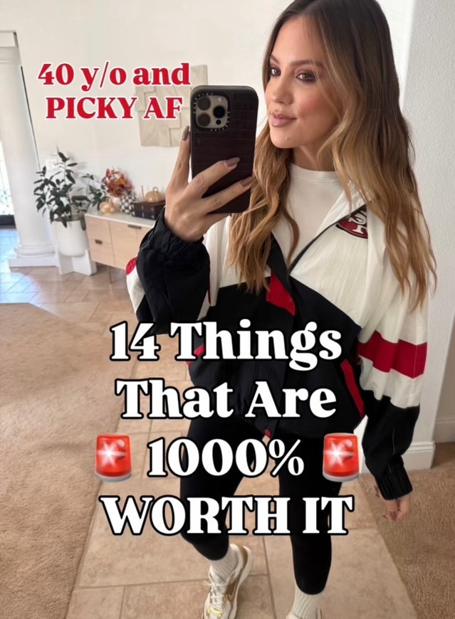 14 things that are 100% worth it! 

Westman Atelier foundation - shade  Atelier T1

Ash sizing:
Height: 5’6
Weight: 140 pounds
Top size: medium
Pants size: medium, 6 or 28 