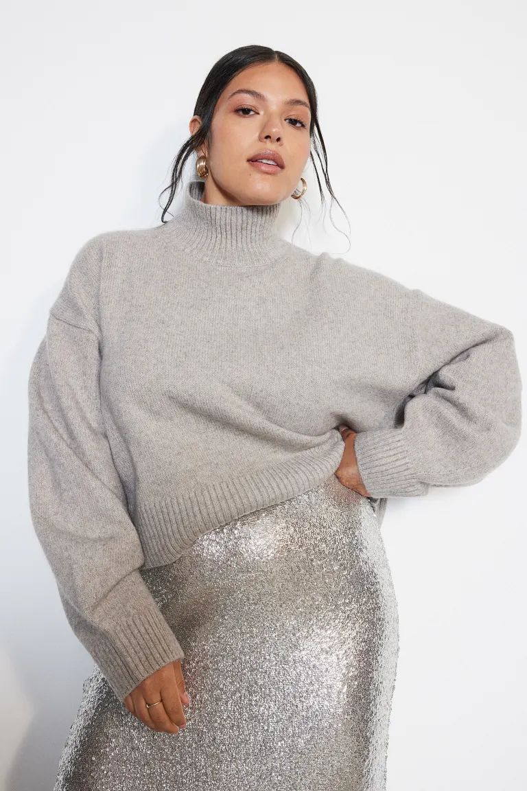 Oversized Mock-turtleneck Sweater - Light taupe - Ladies | H&M US | H&M (US + CA)