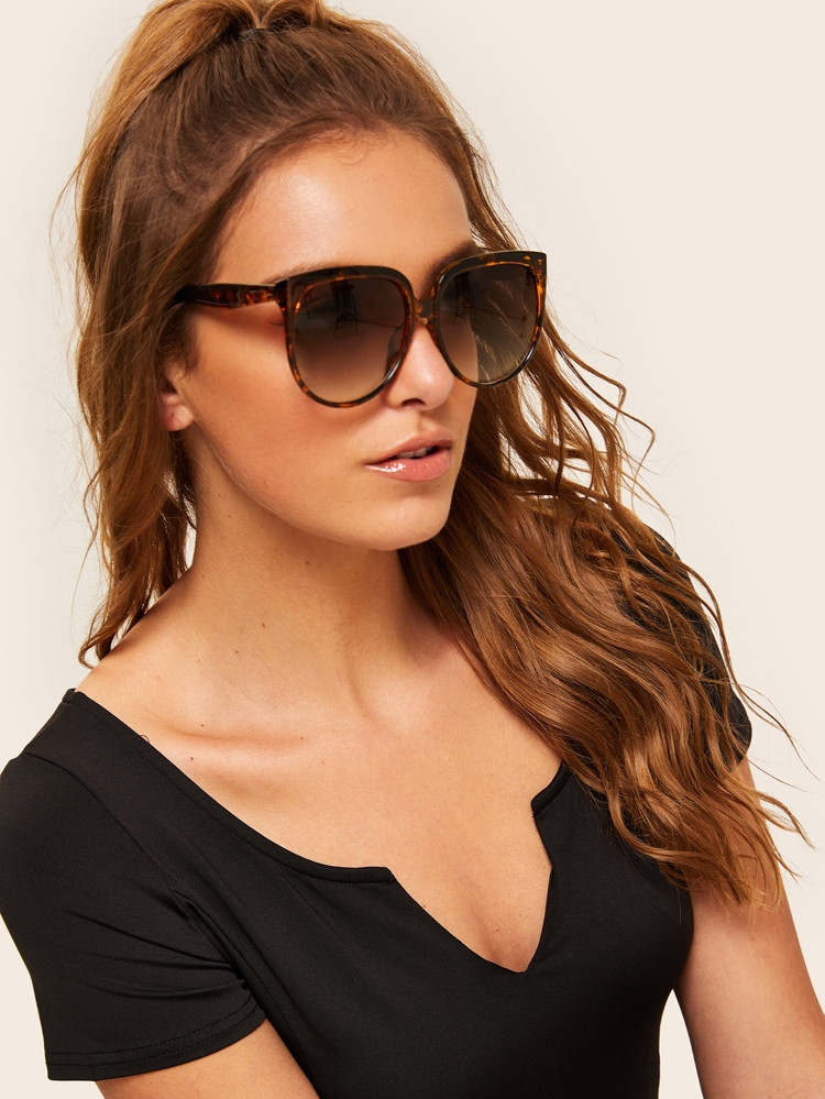 Tortoiseshell Pattern Flat Lens Sunglasses | SHEIN