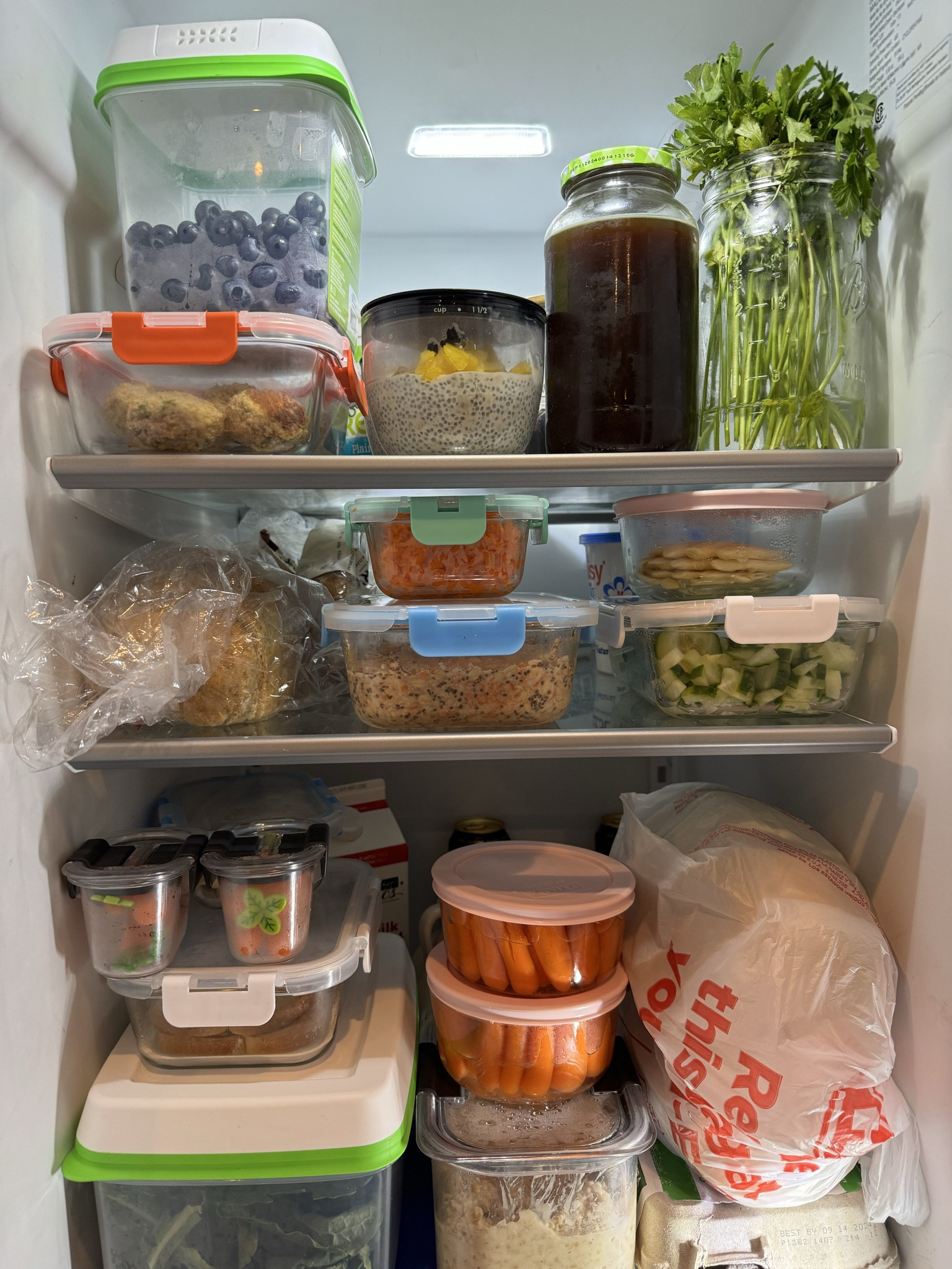 Glass food storage containers

I love the different sizes and types of containers - we use them ALL the time! 


Food storage containers / storage container organizer / kitchen organizers #ltkfindsunder50 home gifts #ltkholiday / food organizer


#LTKHome #LTKfoodie #LTKmomlife
