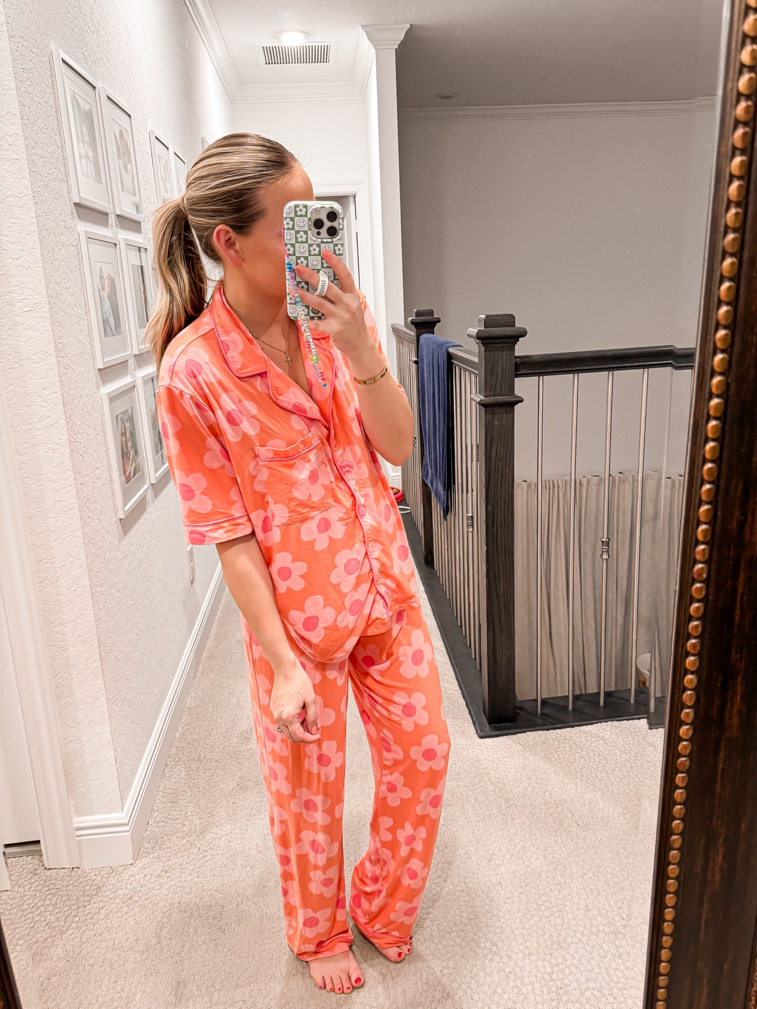 Groovy PJS // wearing size small // code March20 for discount !!

Comfy pjs, trendy pjs, lounge wear 

#LTKstyletip #LTKfindsunder50