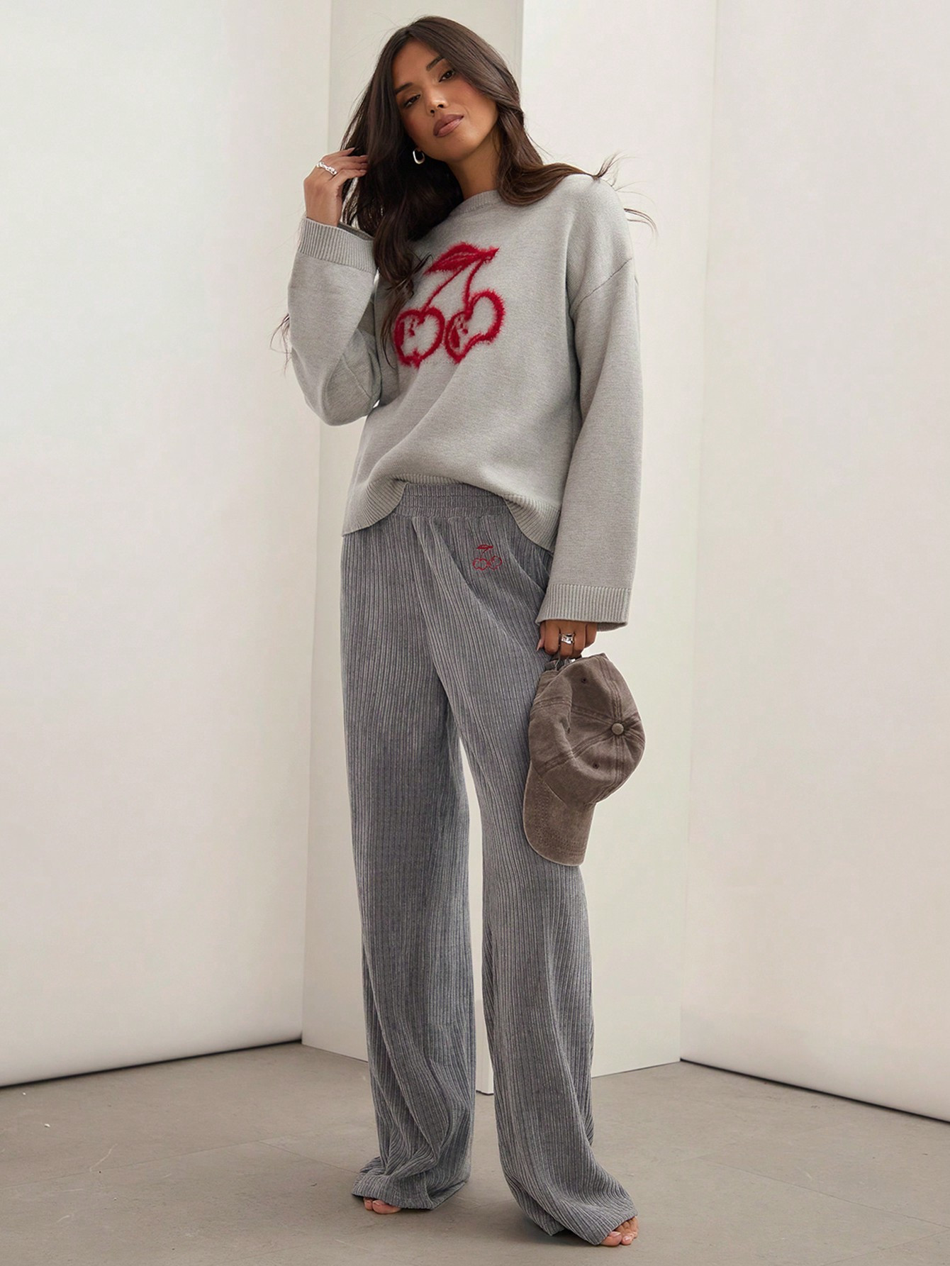 COSMINA Dames Oversized Geborsteld En Pluizige Rode Kersenpatroon Ronde Hals Lange Mouw Grijze Tr... | SHEIN