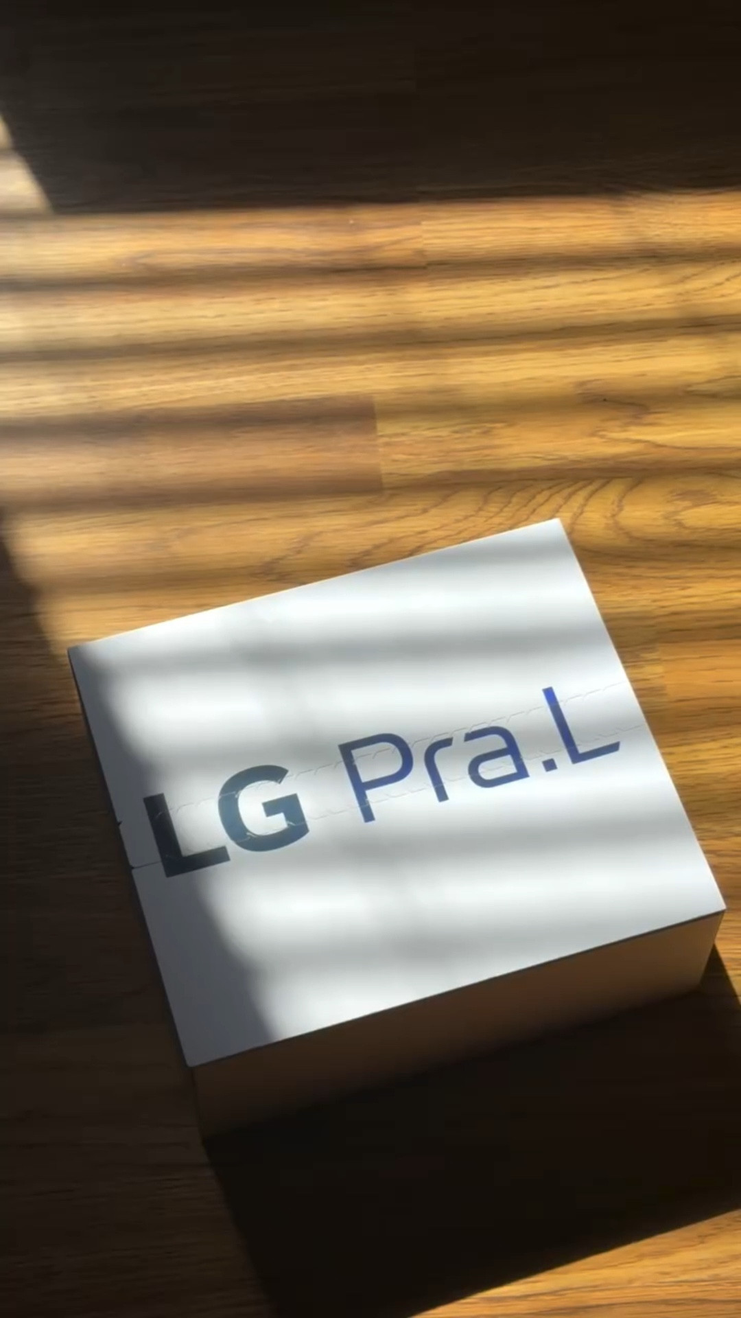 One minute. Glass-like skin. ✨
This tiny beauty device is doing the most — boosting skincare absorption, collagen, and glow in just 60 seconds.

The LG Pra.L SUPERFORM Galvanic Booster uses microcurrent, LED light, and micro-vibrations to take your skincare routine to a whole new level.
Clinically tested to increase absorption by up to 182% — because your serums deserve better. 😉

Mini, luxe, and perfect for on-the-go glow… this might be my new non-negotiable.

💬 Would you try a one-minute skin booster?

📌 Save this for your next skincare upgrade

@lg_pral.official 

glass skin, beauty tech, microcurrent device, LED skincare, skincare tools, luxury skincare, anti-aging skincare, glow skin routine, holiday beauty gift, self care must haves

#LTKBeauty #LTKselfcare #LTKFindsUnder100