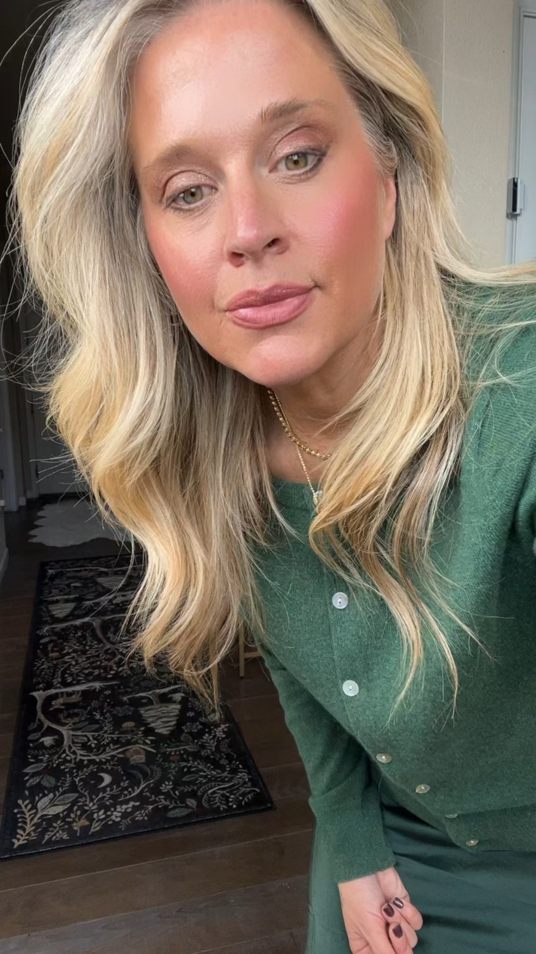 I used to panic about what to wear to holiday dinners…
because nothing ever felt comfortable and put-together.

But midlife changed how I dress.
I don’t do scratchy. I don’t do tight.
I don’t do outfits that make me want to leave early.

Now I keep it simple + cozy — and honestly?
I’ve never felt more confident.

These four looks are soft, breathable, belly-friendly
and still look polished for hosting, arriving late,
or walking into a room where everyone wants a photo.

✨ Comfort is not giving up — it’s leveling up.

Save this for holiday dinners, hosting nights, and “I need something easy” moments. 🤍

⬇️Sizing information:

1. Medium cardigan (size up if in between sizes.)
2. Silk skirt medium (size up if in between sizes.)
3. Silk pants large (size up if in between sizes.)
4. Cashmere  seater medium (size down if in between sizes.)
4. Open cardigan size large size up if you're in between sizes number five wide leg jeans wearing 30 size down one full size.

holiday outfits for women over 40, Thanksgiving outfit ideas, Christmas outfit inspo, holiday party outfits, Christmas dinner outfit, casual holiday looks, elegant holiday style, family Christmas outfits, what to wear for the 