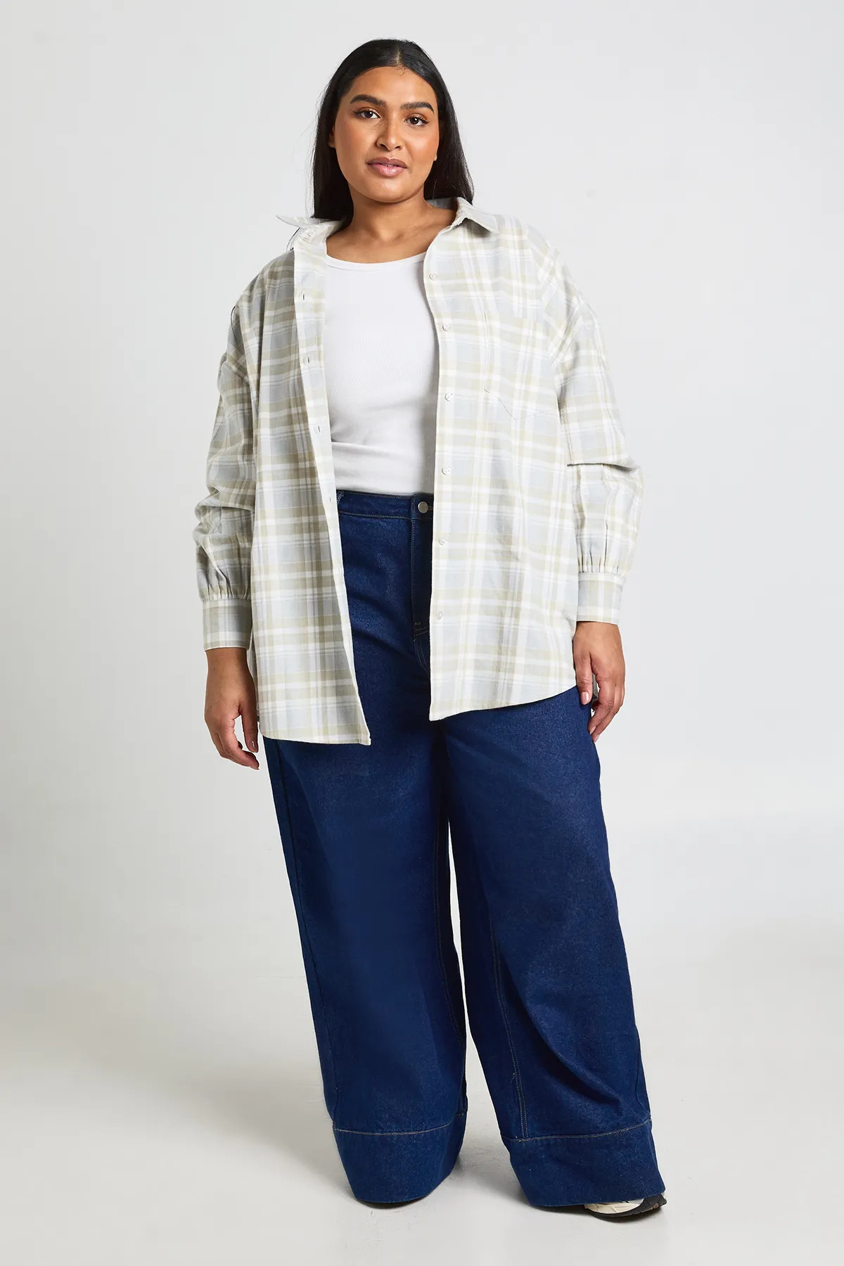 boohoo Women's Plus Check Oversized Shirt in Green Olive | Size: 18 | Denim/Polyurethane | boohoo (US & Canada)