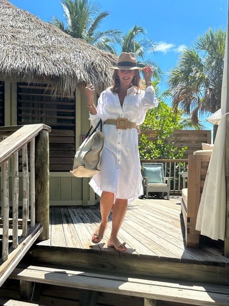 
Accessories make the outfit! So add the belt, hat, summer earrings, and make that white button up dress feel like your on vacation. 