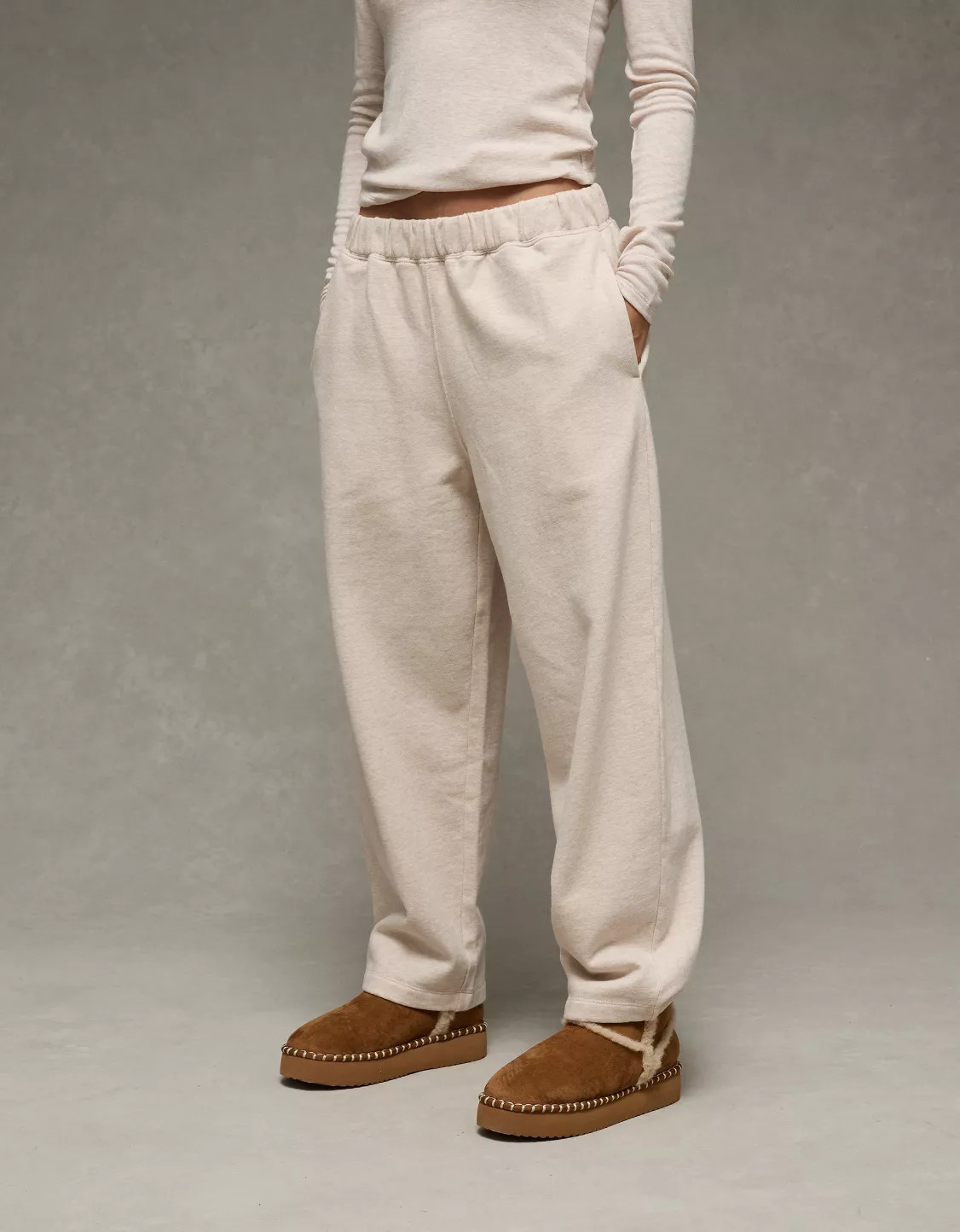AE Everyday Luxe Barrel Sweatpant | American Eagle Outfitters (US & CA)