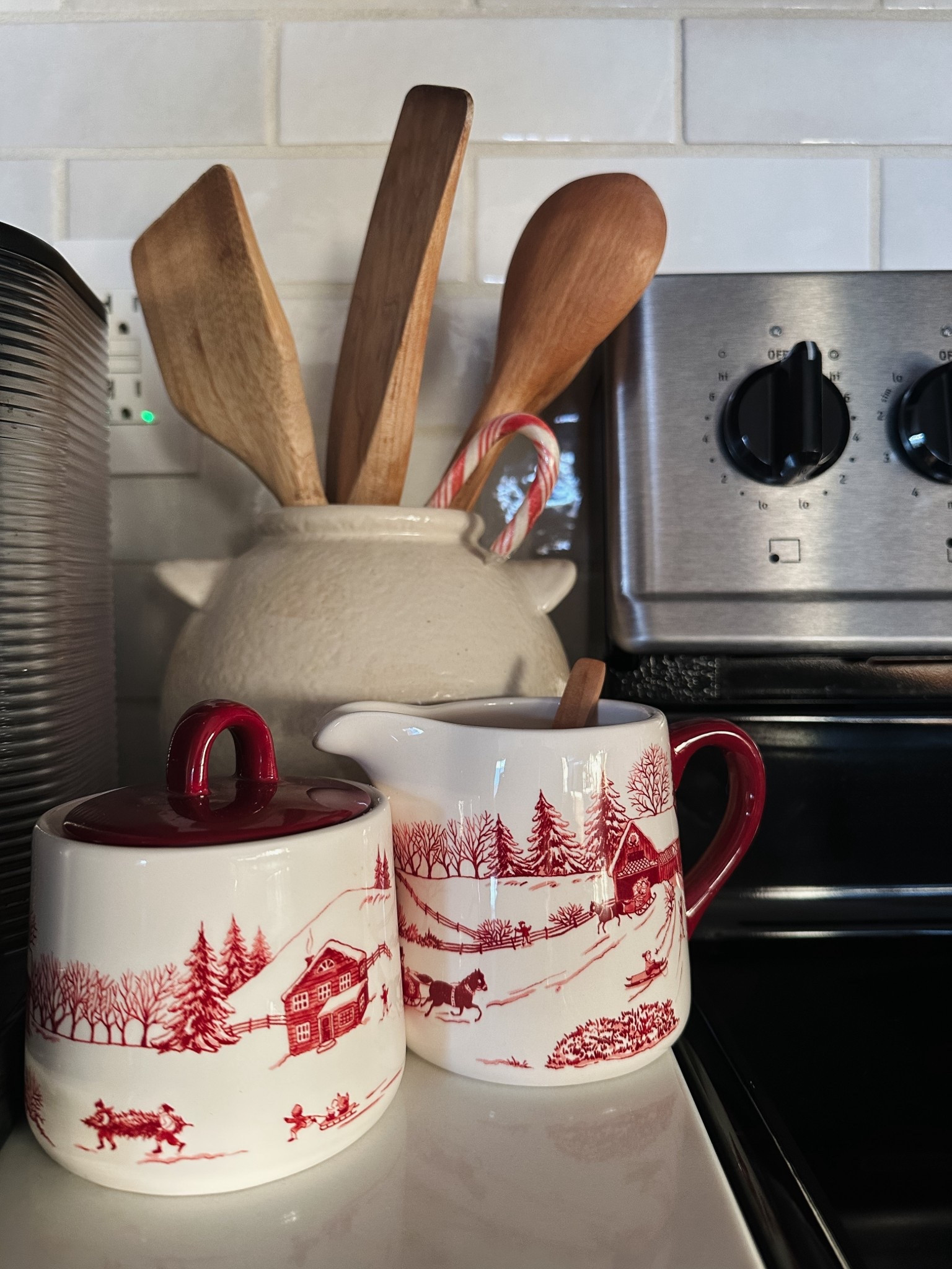 Holiday sugar and creamer dishes 

#LTKSeasonal #LTKHome #LTKHoliday