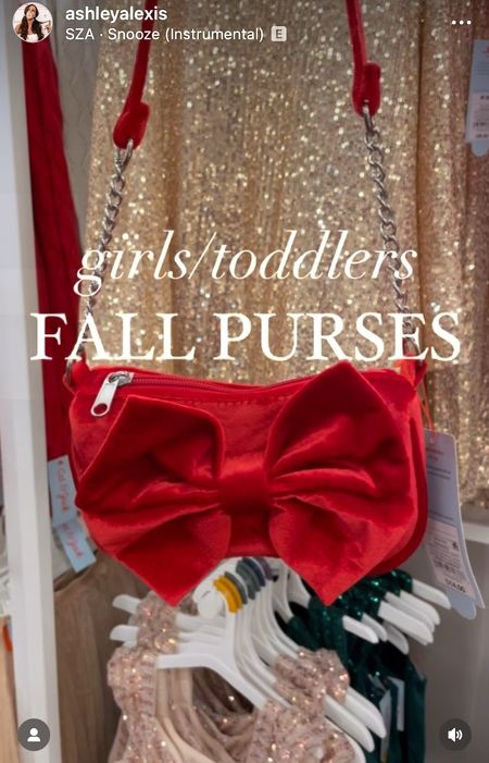 Can we talk about these holiday purses for girls/toddlers! 😍 Absolutely love the giant red bow❤️

#LTKSeasonal #LTKitbag #LTKkids
