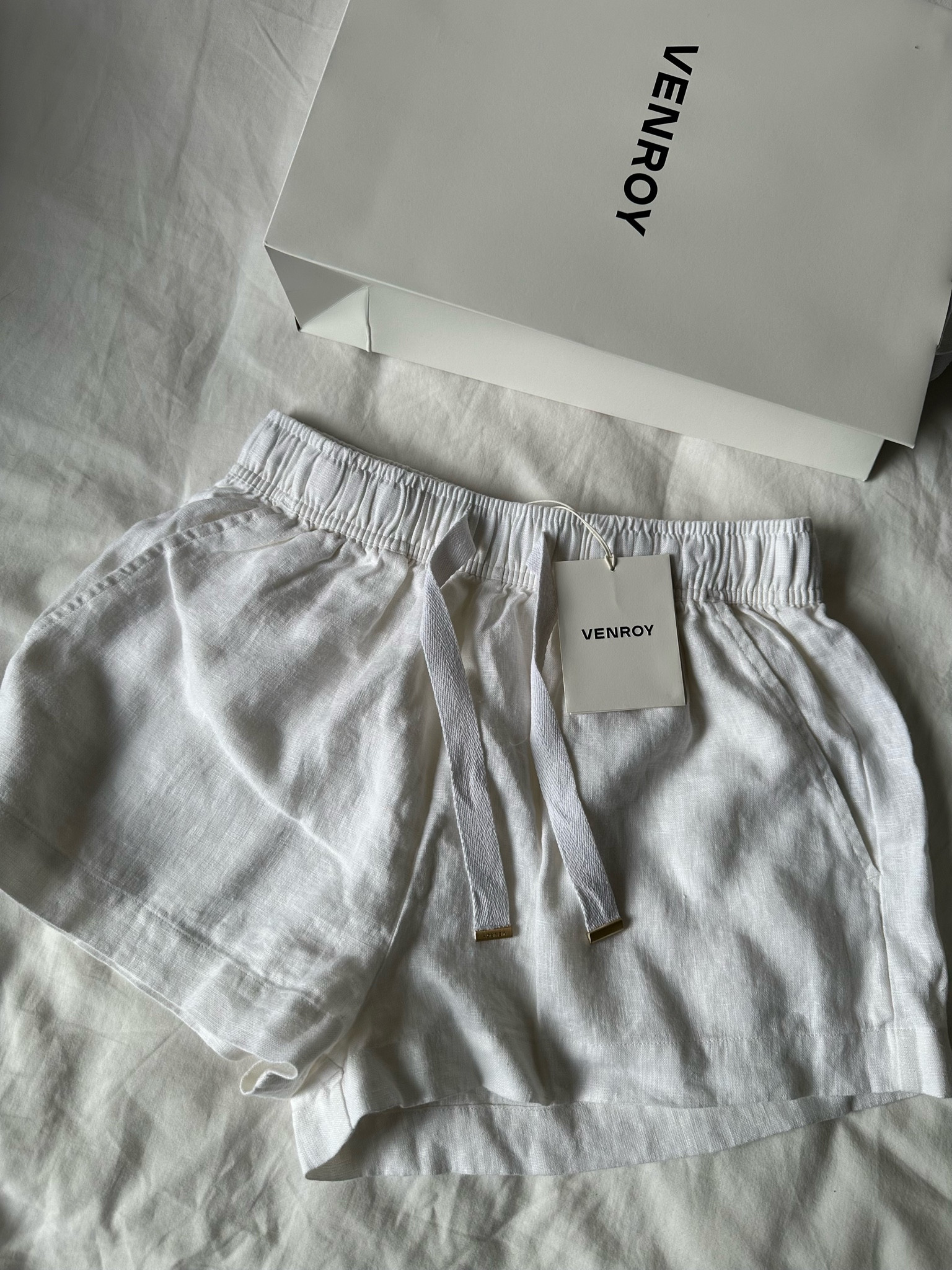 my latest summer purchase🐚🥥 have the mini skirt version of these and have worn it to death the past few summers!🤍

#LTKSeasonal #LTKHoliday #LTKaustralia