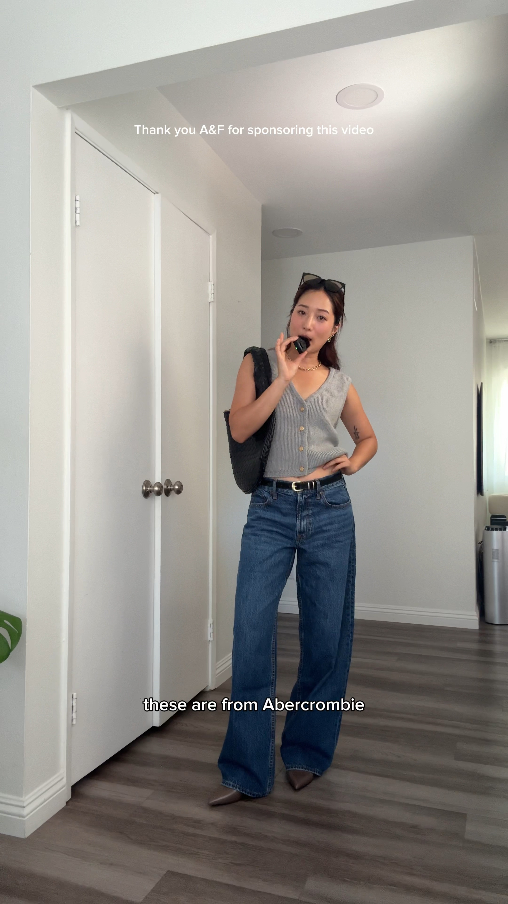 #AbercrombiePartner found the perfect low rise baggy jeans... and they're on sale!! @abercrombie @shop.ltk #liketkit #ad 

#LTKStyleTip #LTKSaleAlert
