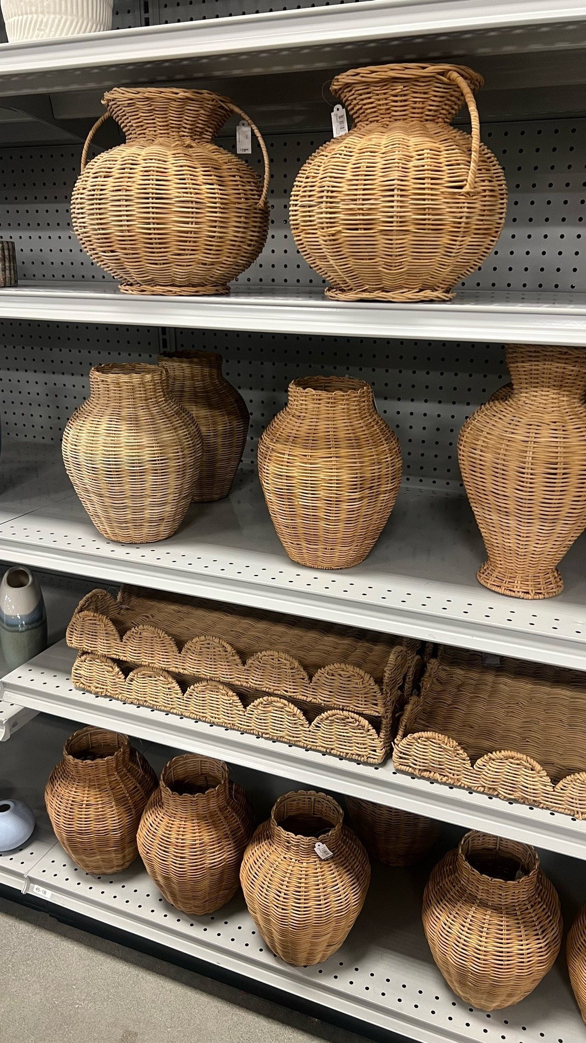 @athome finds

#LTKSeasonal #LTKHome #LTKvlog