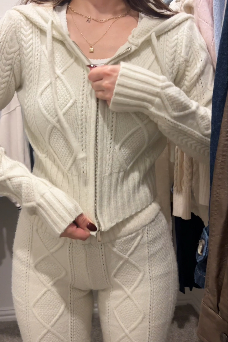 The coziest Christmas set ever 🤍☁️☃️

#LTKGiftGuide #LTKHoliday #LTKSeasonal