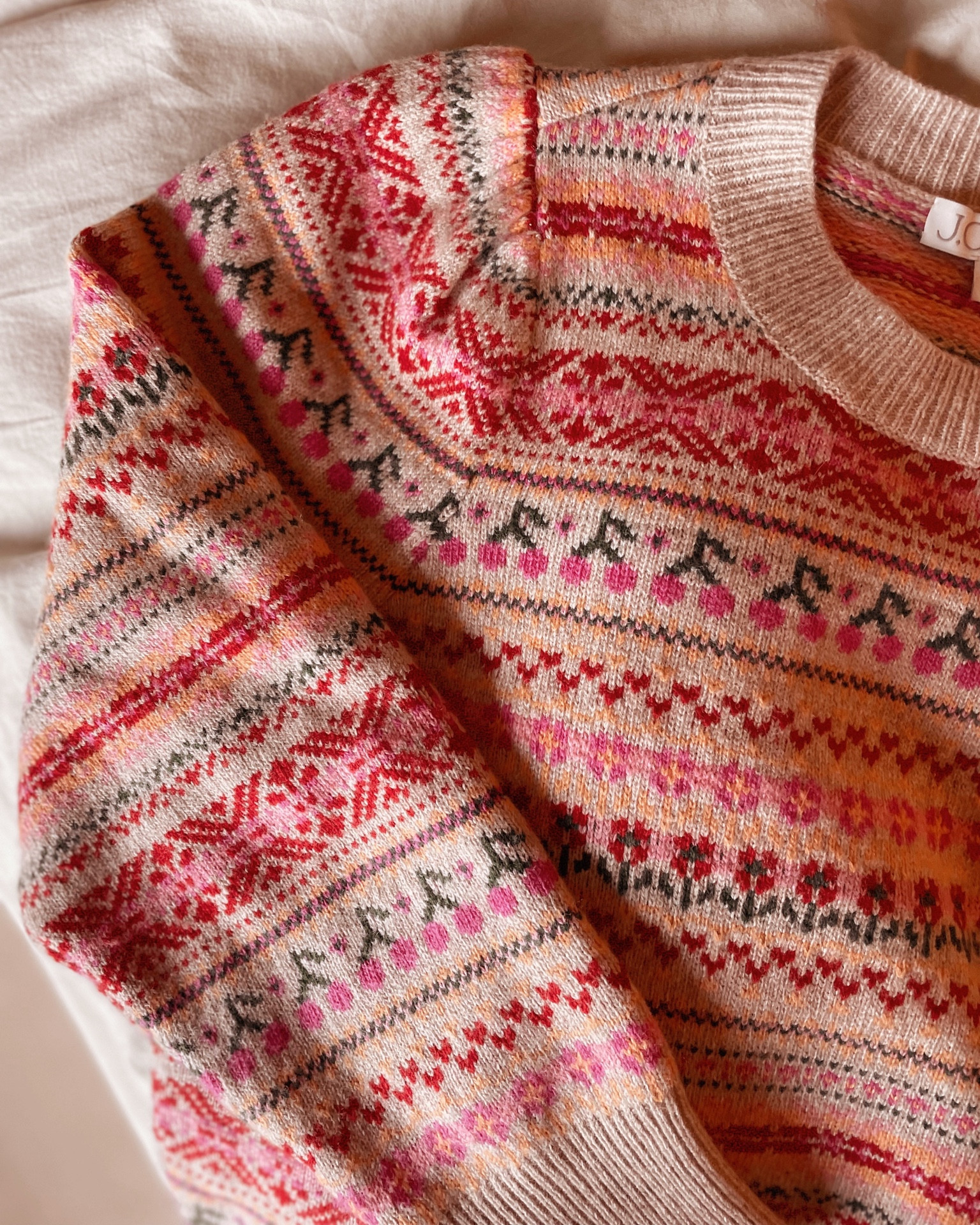 Coziest for the #holidayseason. Shop this #sweater + other #BlackFriday finds right hurr. 

#giftguide #holidayoutfit 

#LTKHoliday #LTKCyberweek #LTKSeasonal