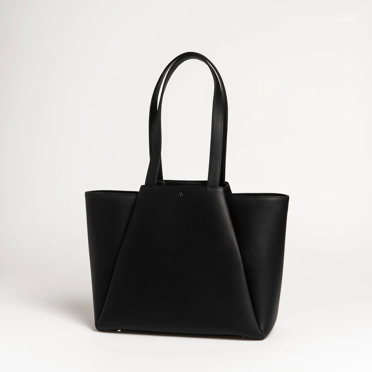The Midi Pyramid tote bag for women | Kaai nv