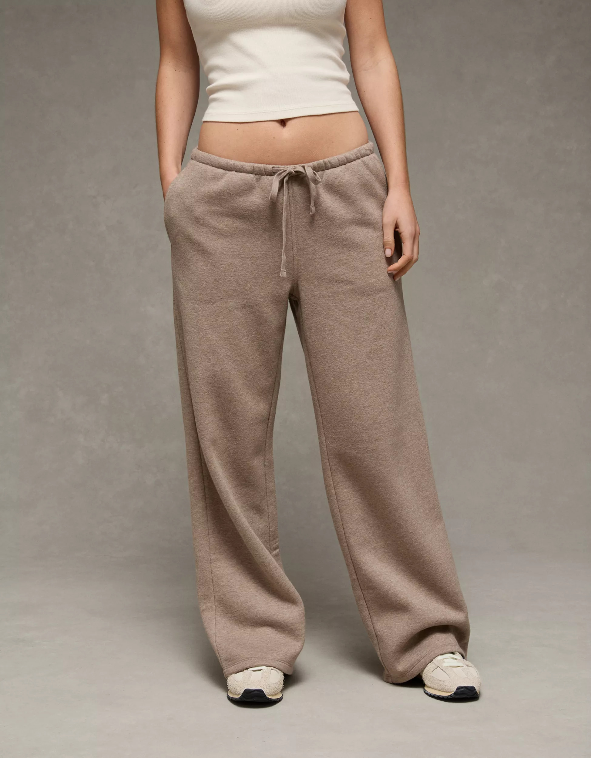 AE Everyday Luxe Straight Sweatpant | American Eagle Outfitters (US & CA)