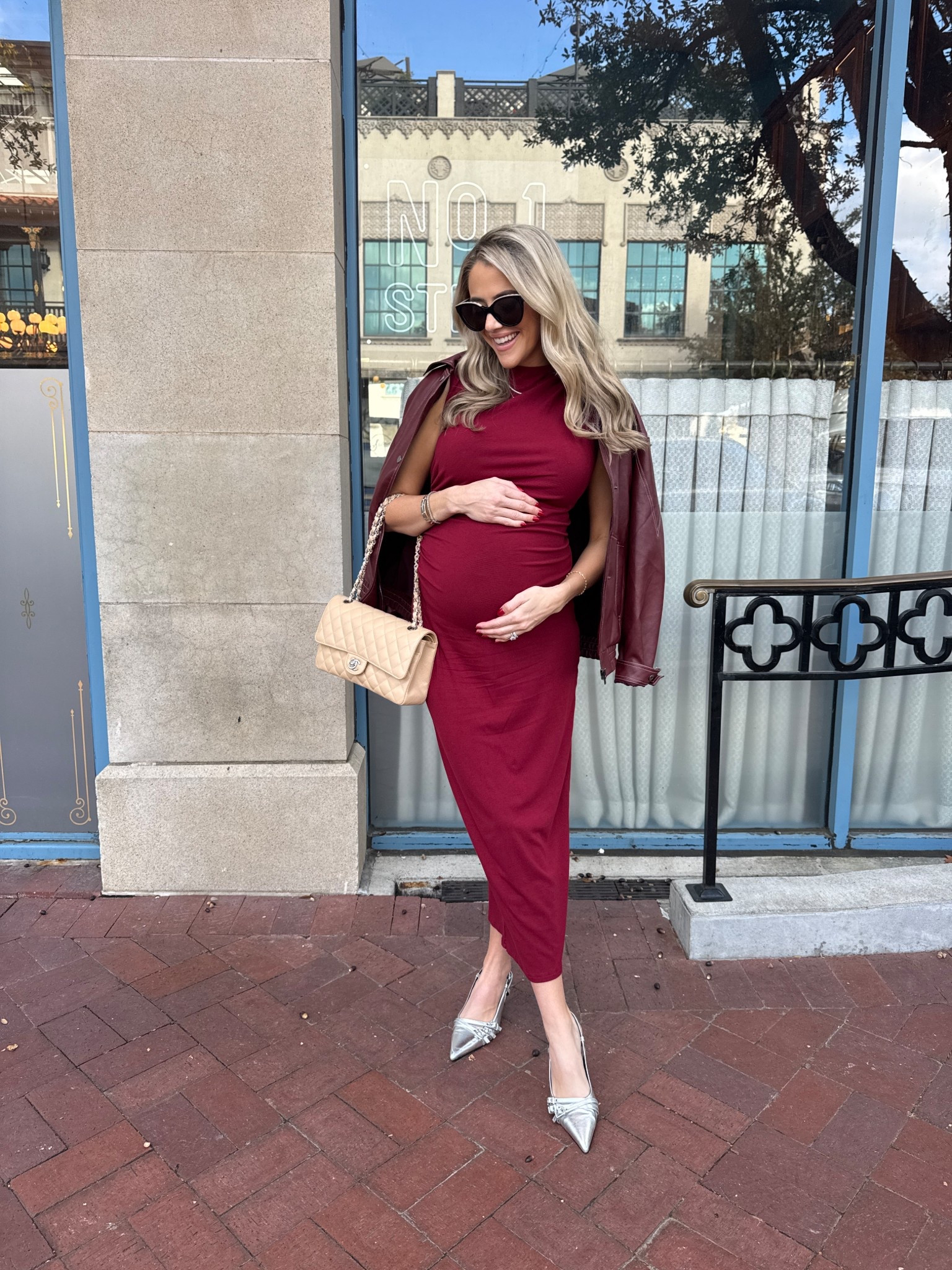 Amazon Fashion
Wine Midi Dress
Trendy oversized jacket 

#LTKootd #LTKBump