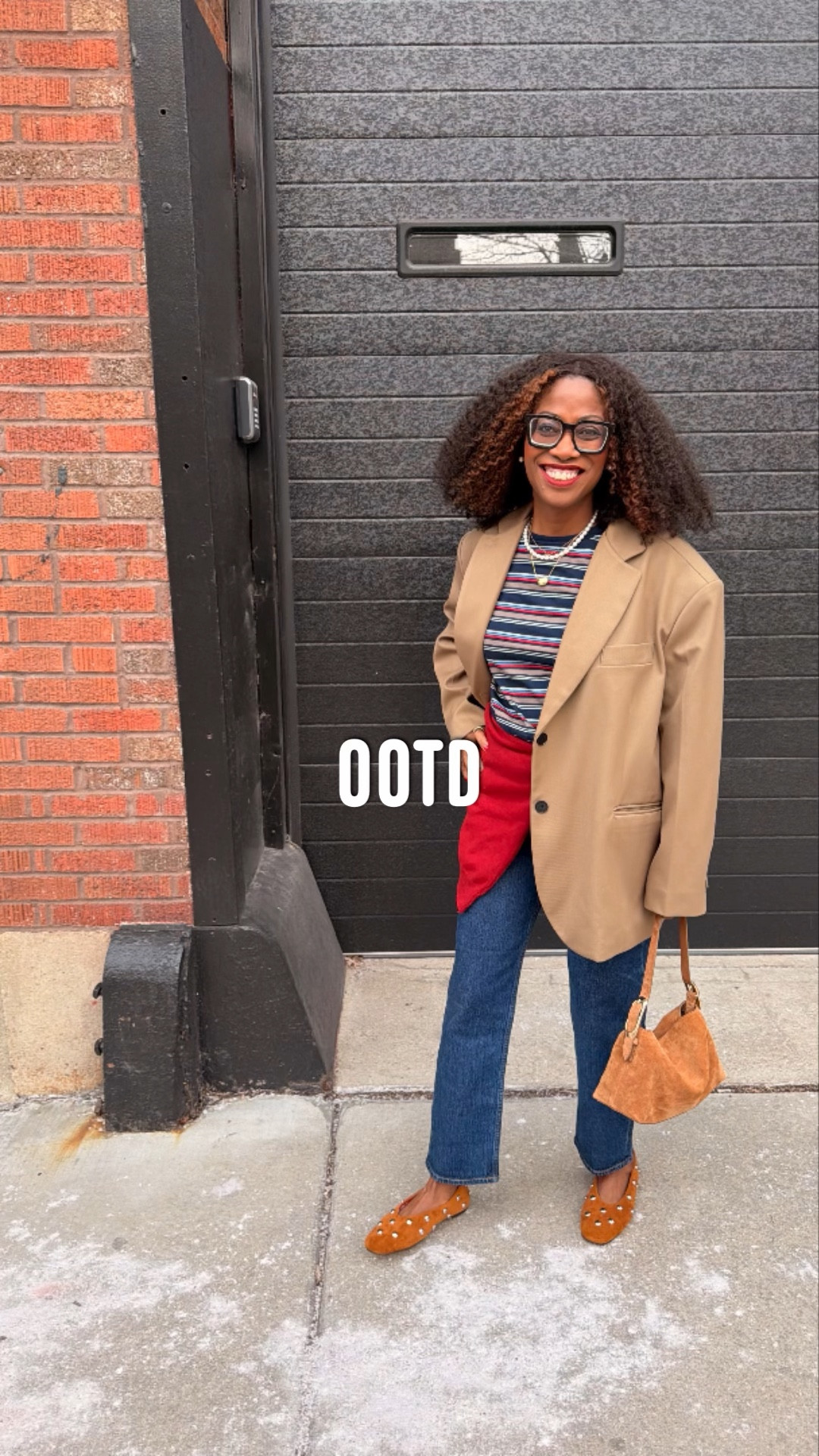 Spring is for blazers and this one from the Frankie shop elevates whatever you’re wearing!