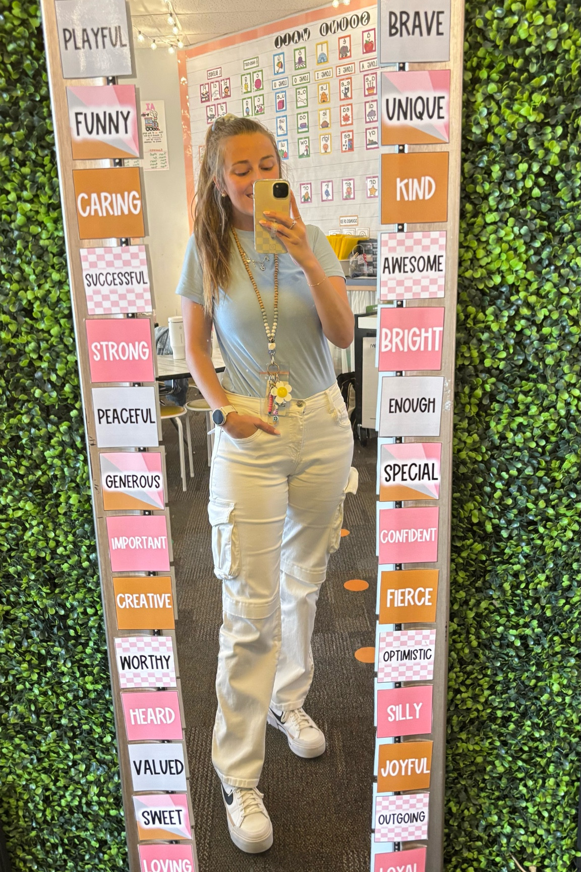 Spring Teacher Outfit

Teacher style  teacher outfit  spring style  spring outfit  cargo pants  basic tee  beaded lanyard  sneakers 

#LTKStyleTip #LTKSeasonal