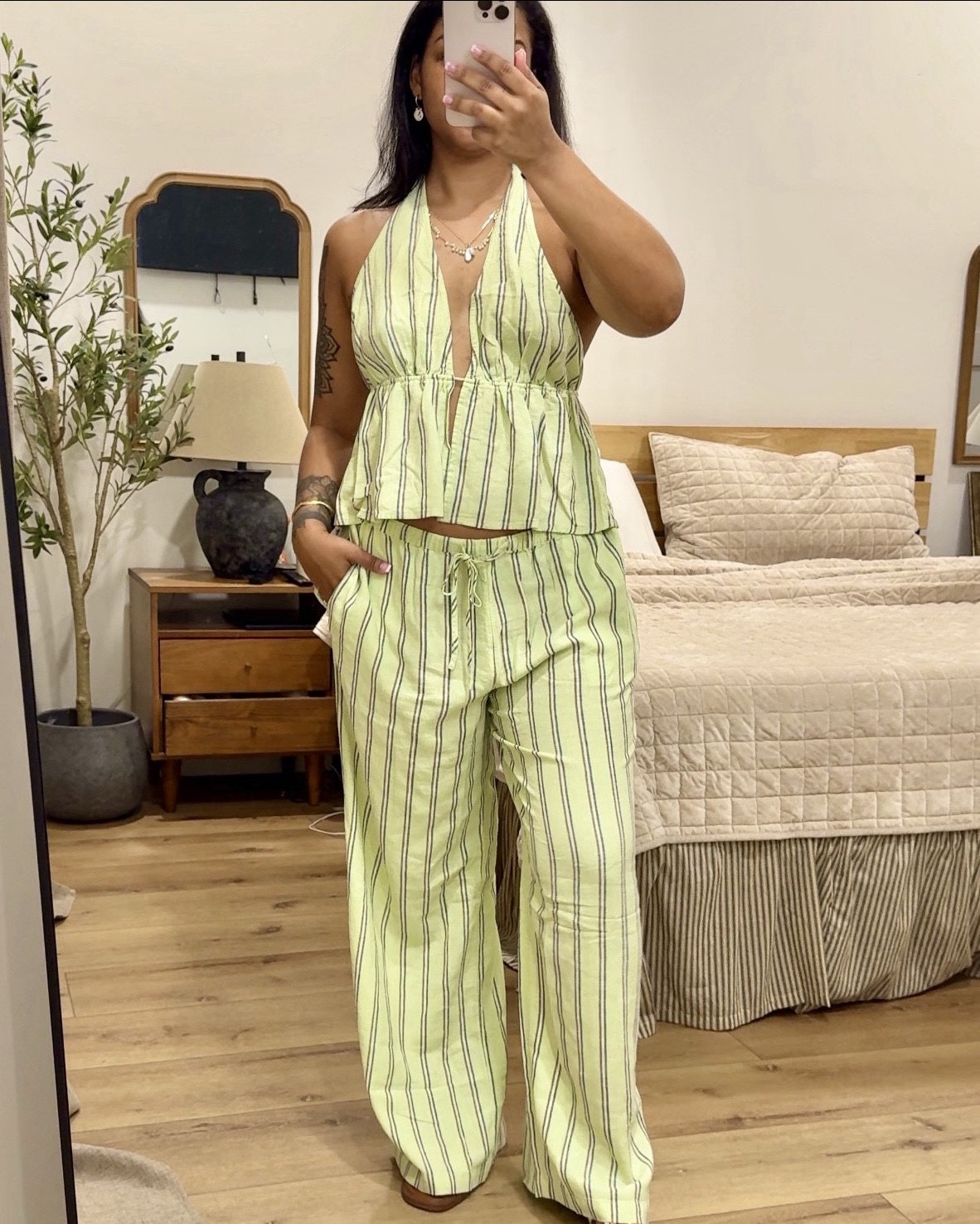 Summer outfits I have on repeat 😎🌻⛱️🌊🧡

#LTKootd #LTKgrwm #LTKMidsize